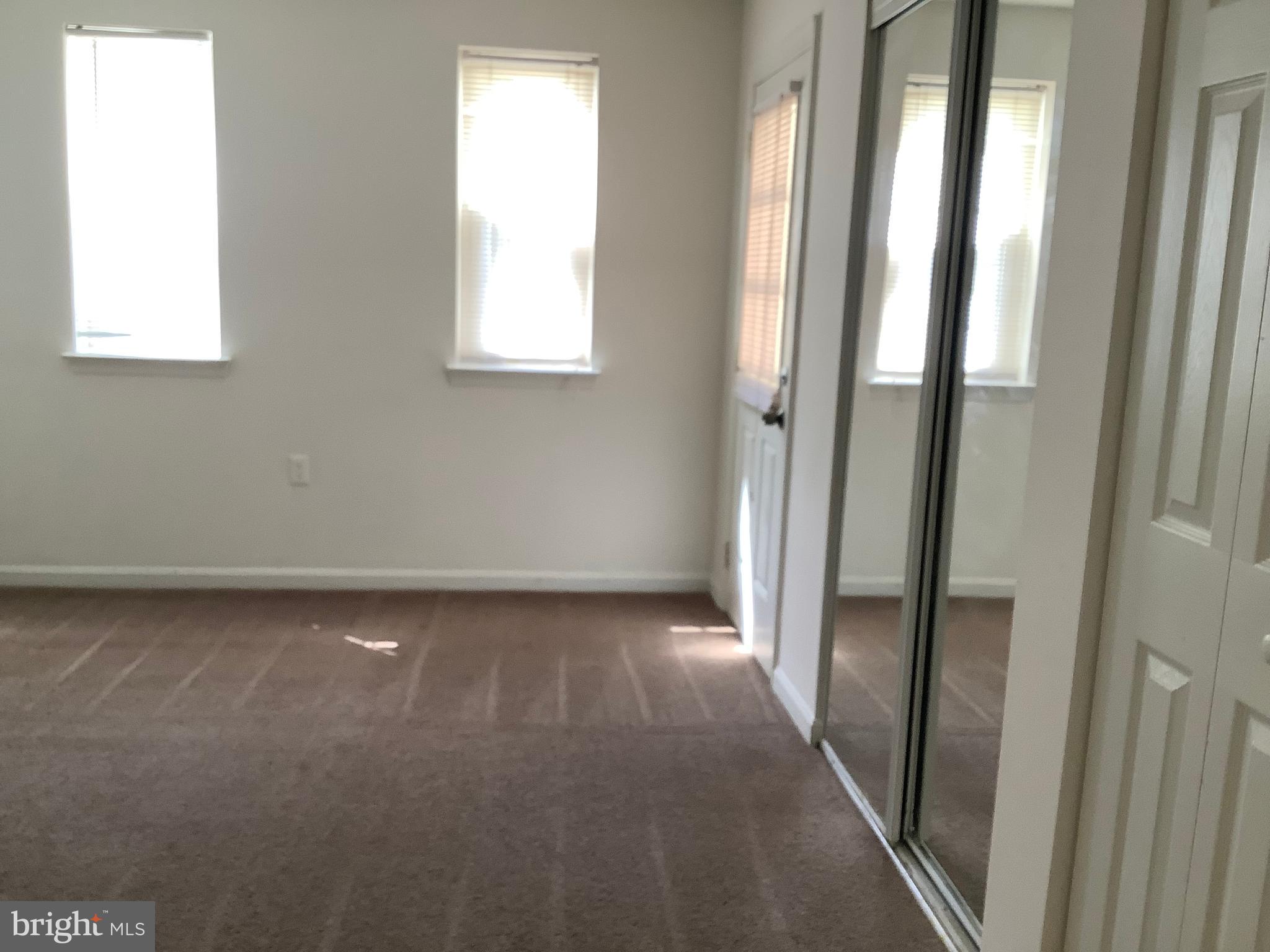 FLOWER HILL - Residential