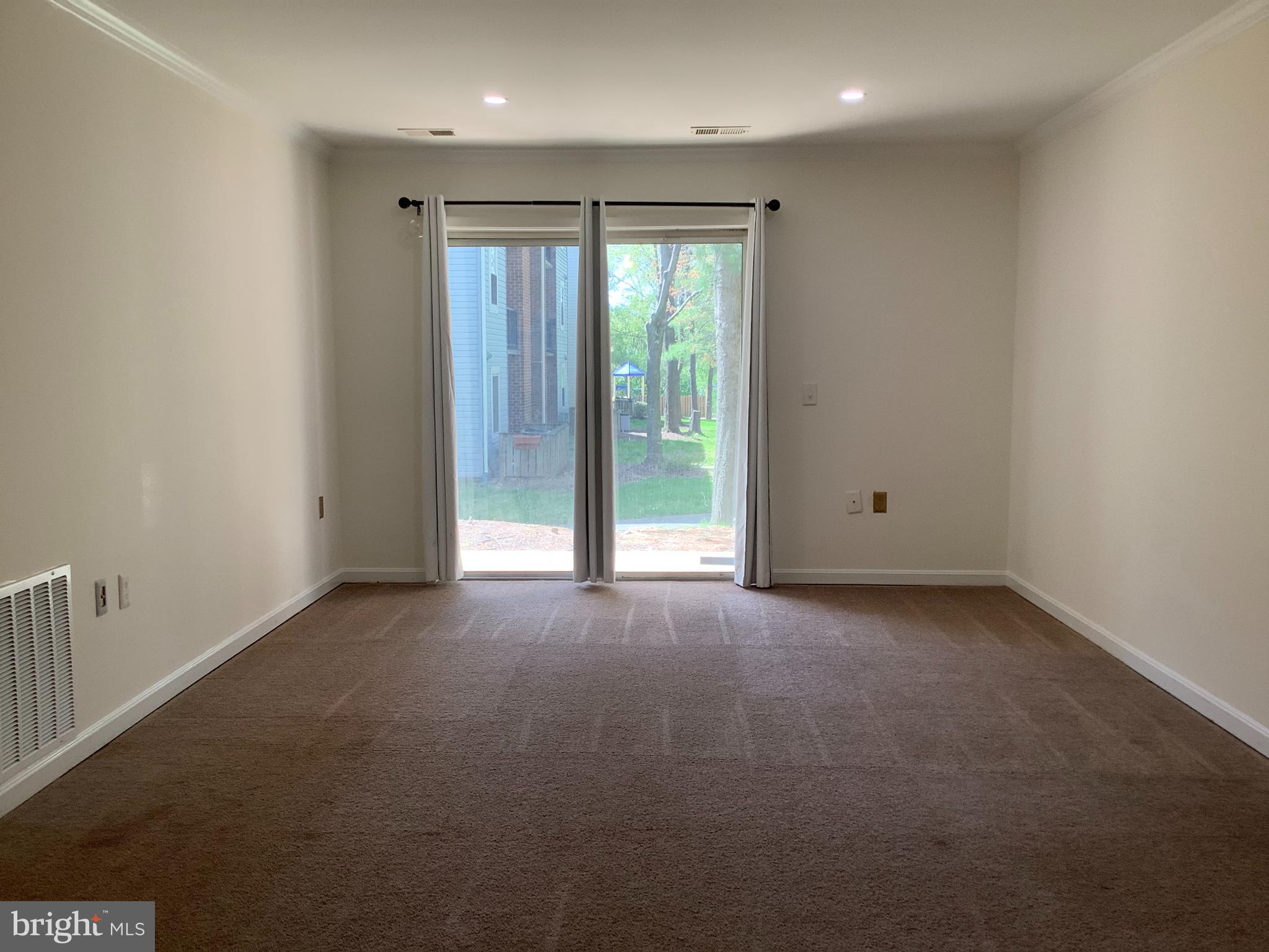 FLOWER HILL - Residential