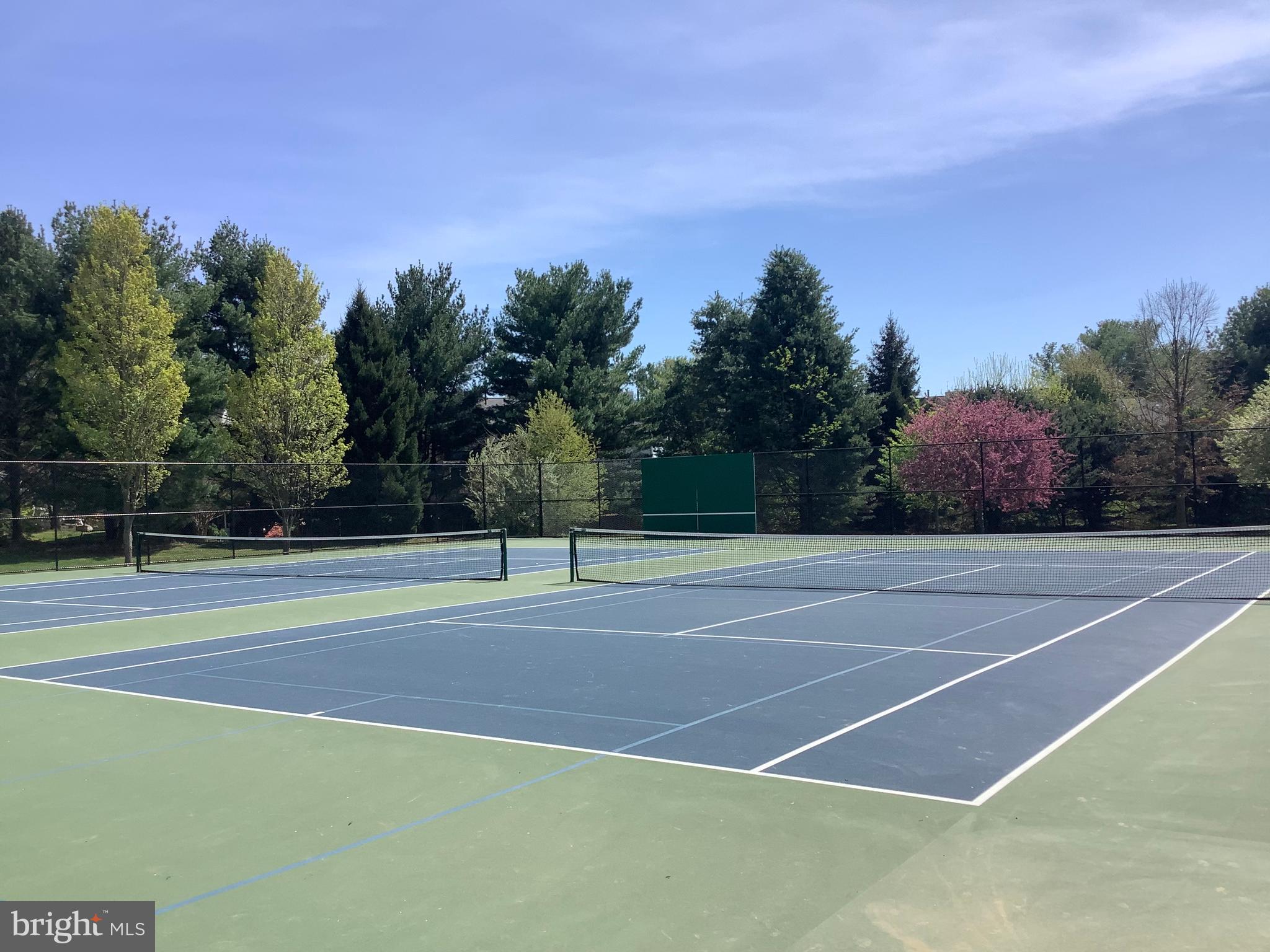 FLOWER HILL - Residential