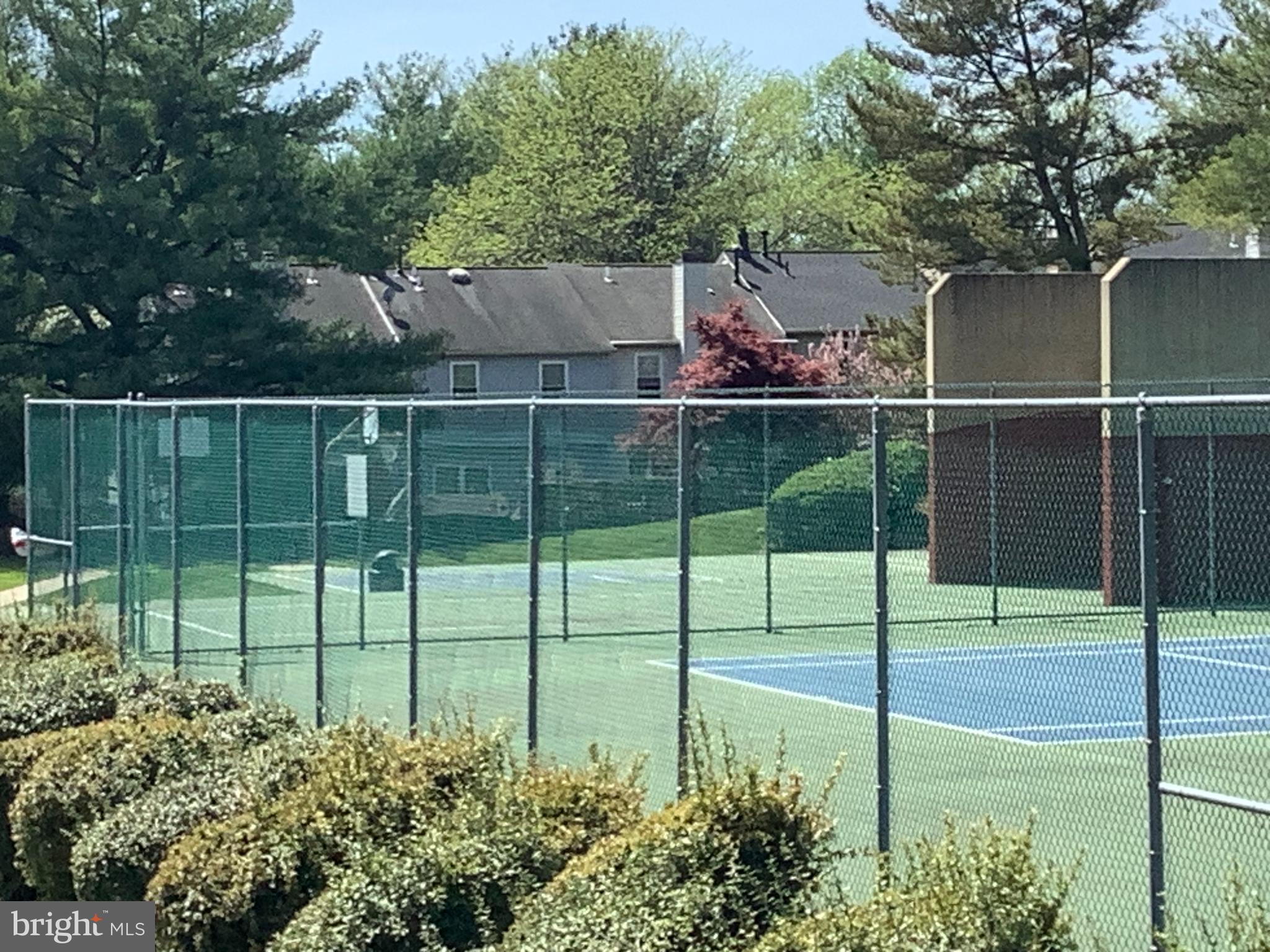 FLOWER HILL - Residential