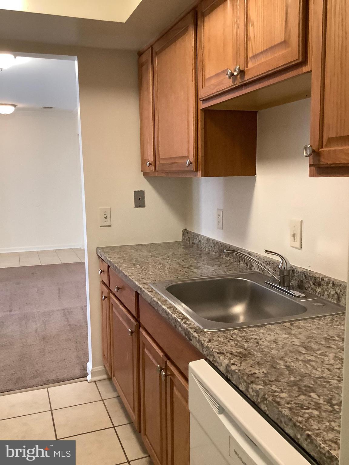 FLOWER HILL - Residential