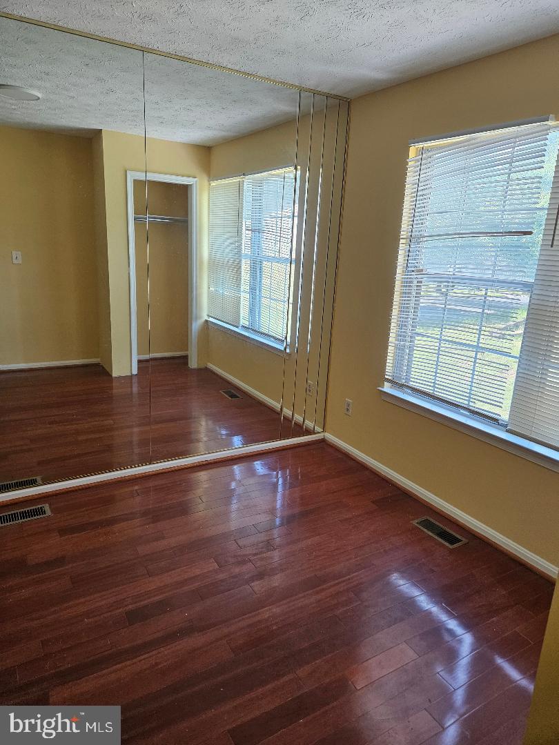 WILLOW HILLS- RESUB PARC - Residential Lease