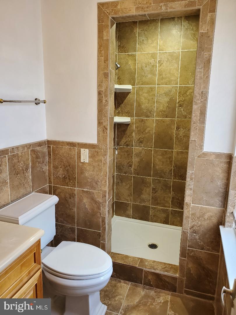 WILLOW HILLS- RESUB PARC - Residential Lease