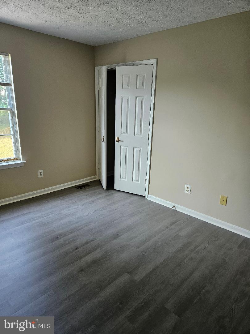 WILLOW HILLS- RESUB PARC - Residential Lease