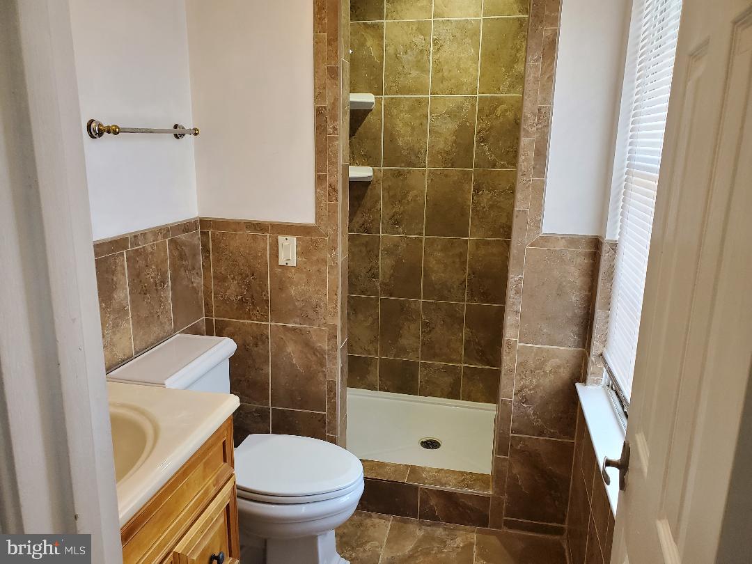 WILLOW HILLS- RESUB PARC - Residential Lease