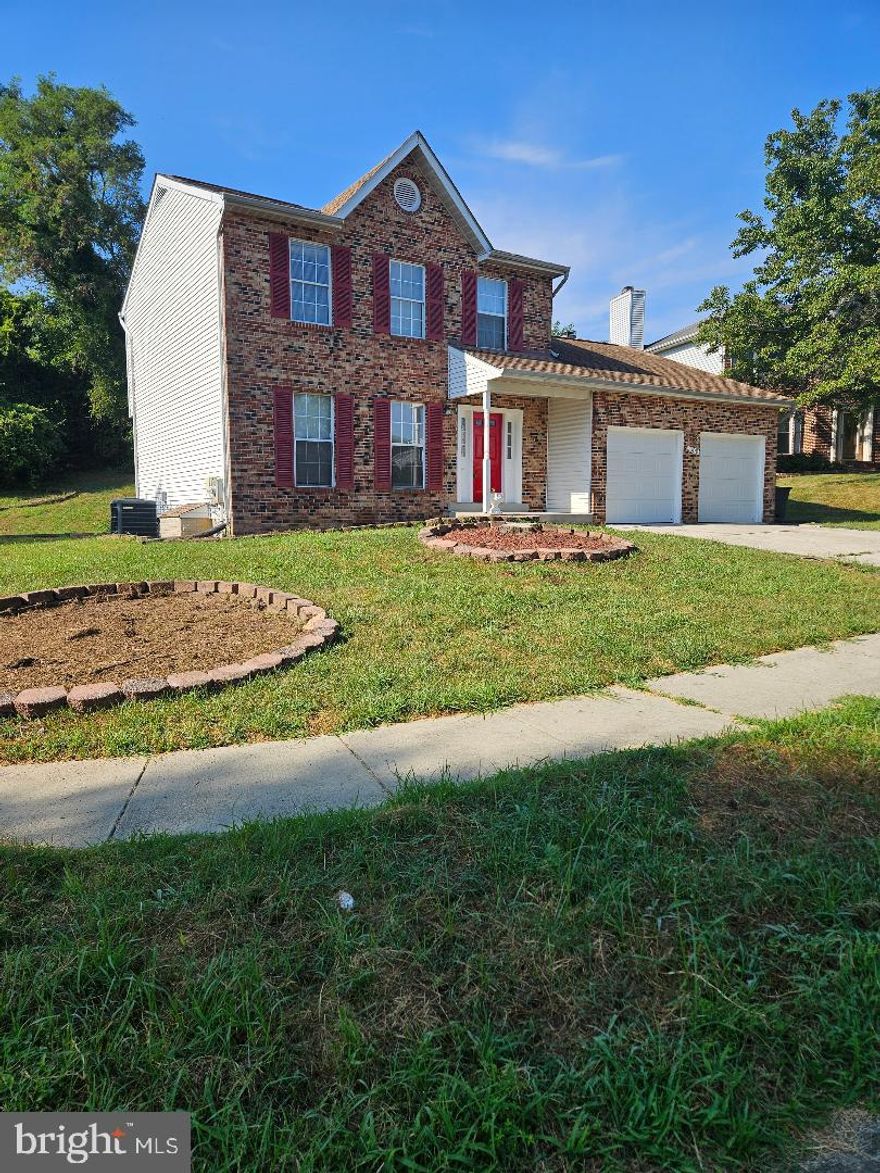 **House Sitter, by appointment only**BEAUTIFUL COLONIAL FEATURE 4 BEDROOMS 2.5 BATH, SEPARATE DINING, LIVING WITH GLEAMING HARD WOOD FLOOR, UPPER LEVEL BEDROOMS WITH UPGRADE VYNIL FLOOR. FAMILY ROOM WITH FIREPLACE OFF KITCHEN WITH STAINLESS STEEL APPLIANCES AND GRANITE COUNTERTOP. TWO CAR GARAGE WITH REMOTE ACCESS. CORNER LOT WELL LANDSCAPED. GOOD SIZE BASEMENT. TUCK IN BETWEEN THREE METRO STATIONS: CHEVERLY, MORGAN & ADDISON. EASY ACCESS TO BELTWAY & SHOPPING. OWNER IS A LICENSED AGENT.