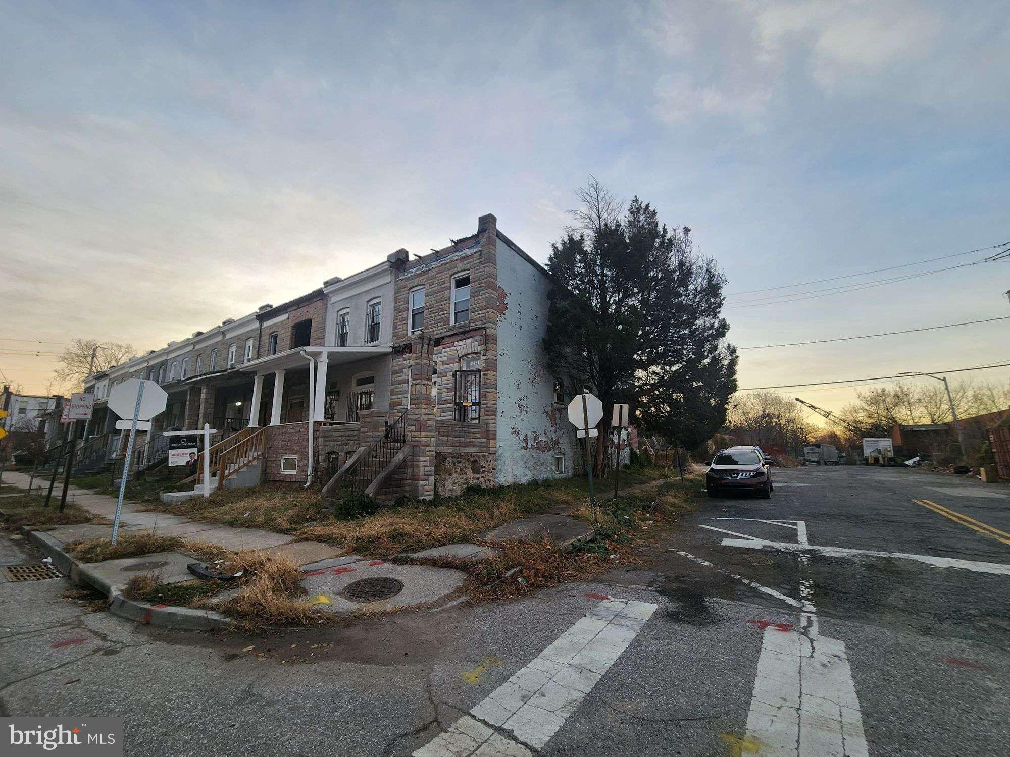 2421 BAKER STREET