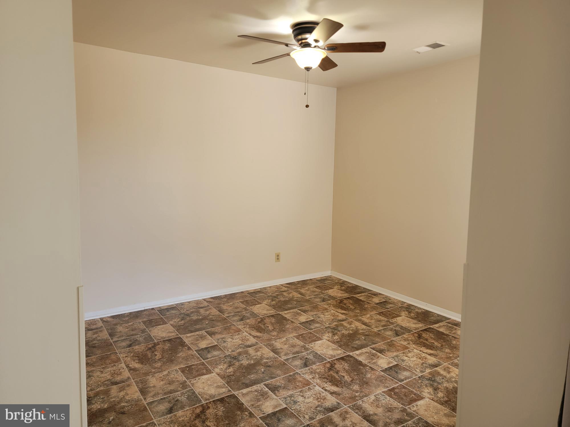 810 CHARLOTTE WAY 303