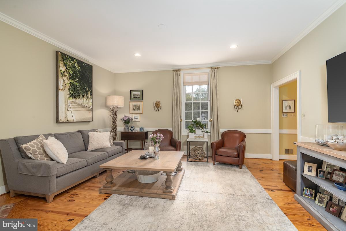 JUSTEMENT WOODS - Residential