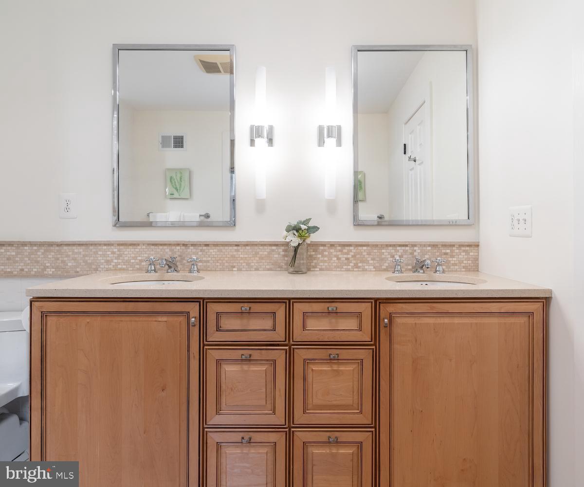 JUSTEMENT WOODS - Residential