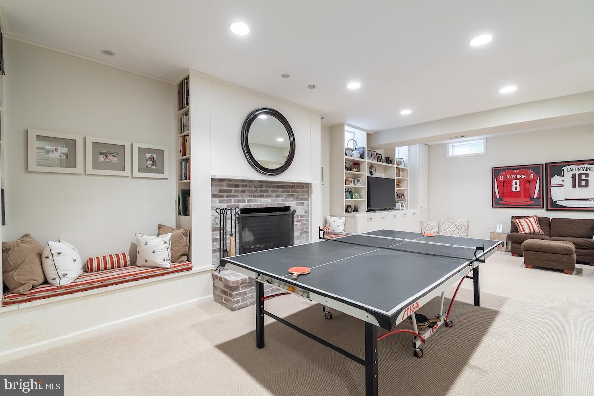 JUSTEMENT WOODS - Residential