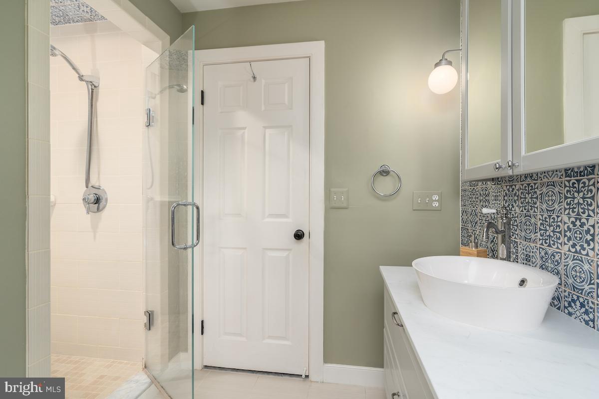 JUSTEMENT WOODS - Residential