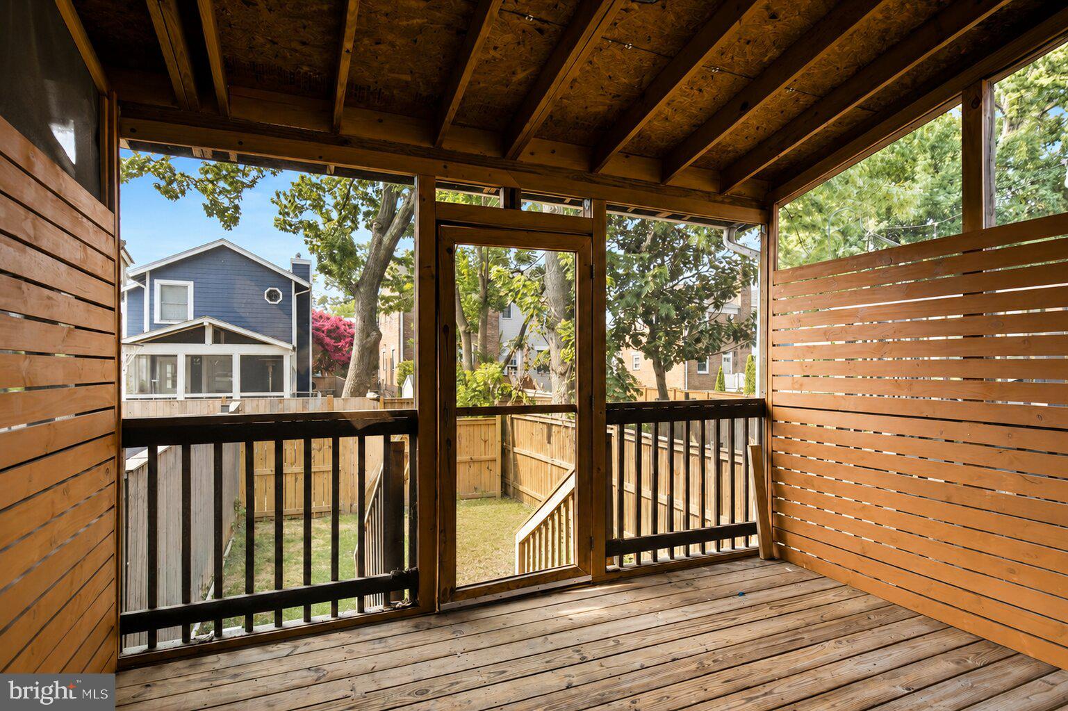 109 CLIFFORD AVENUE