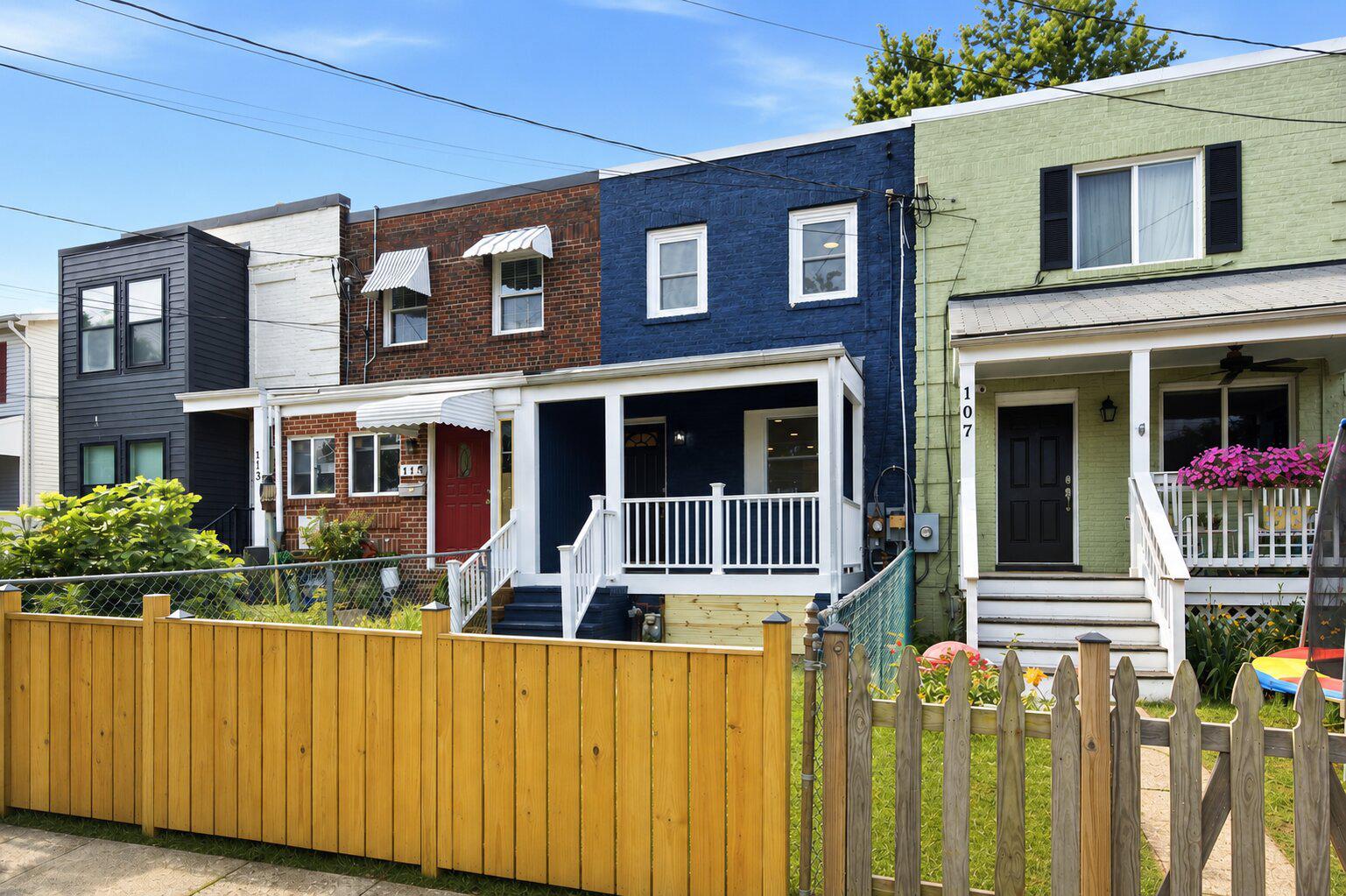 109 CLIFFORD AVENUE