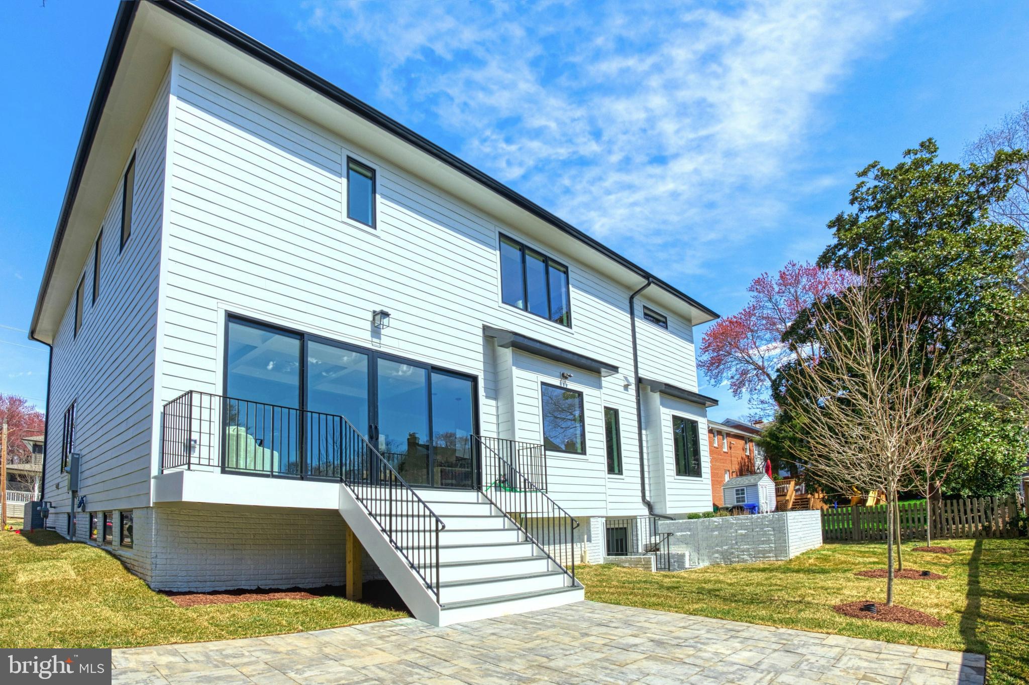 SYCAMORE GARDENS - Residential