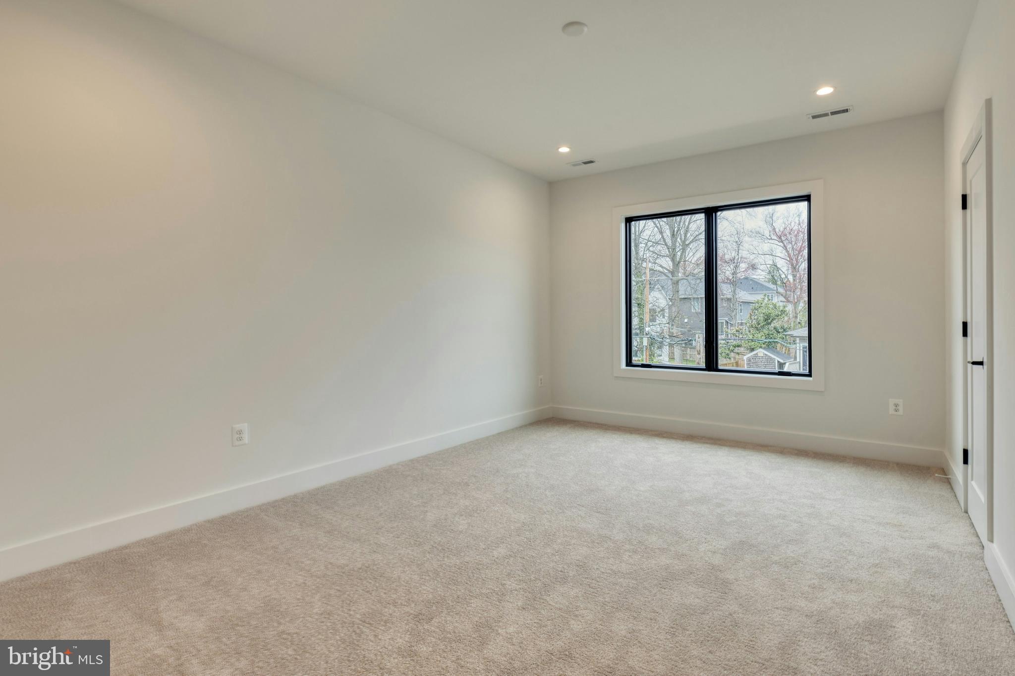 SYCAMORE GARDENS - Residential