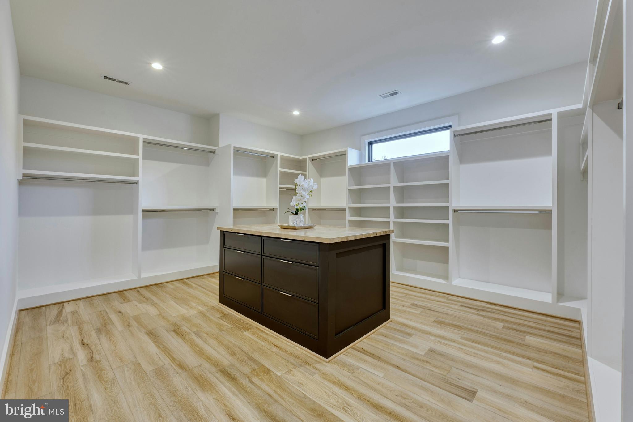 SYCAMORE GARDENS - Residential