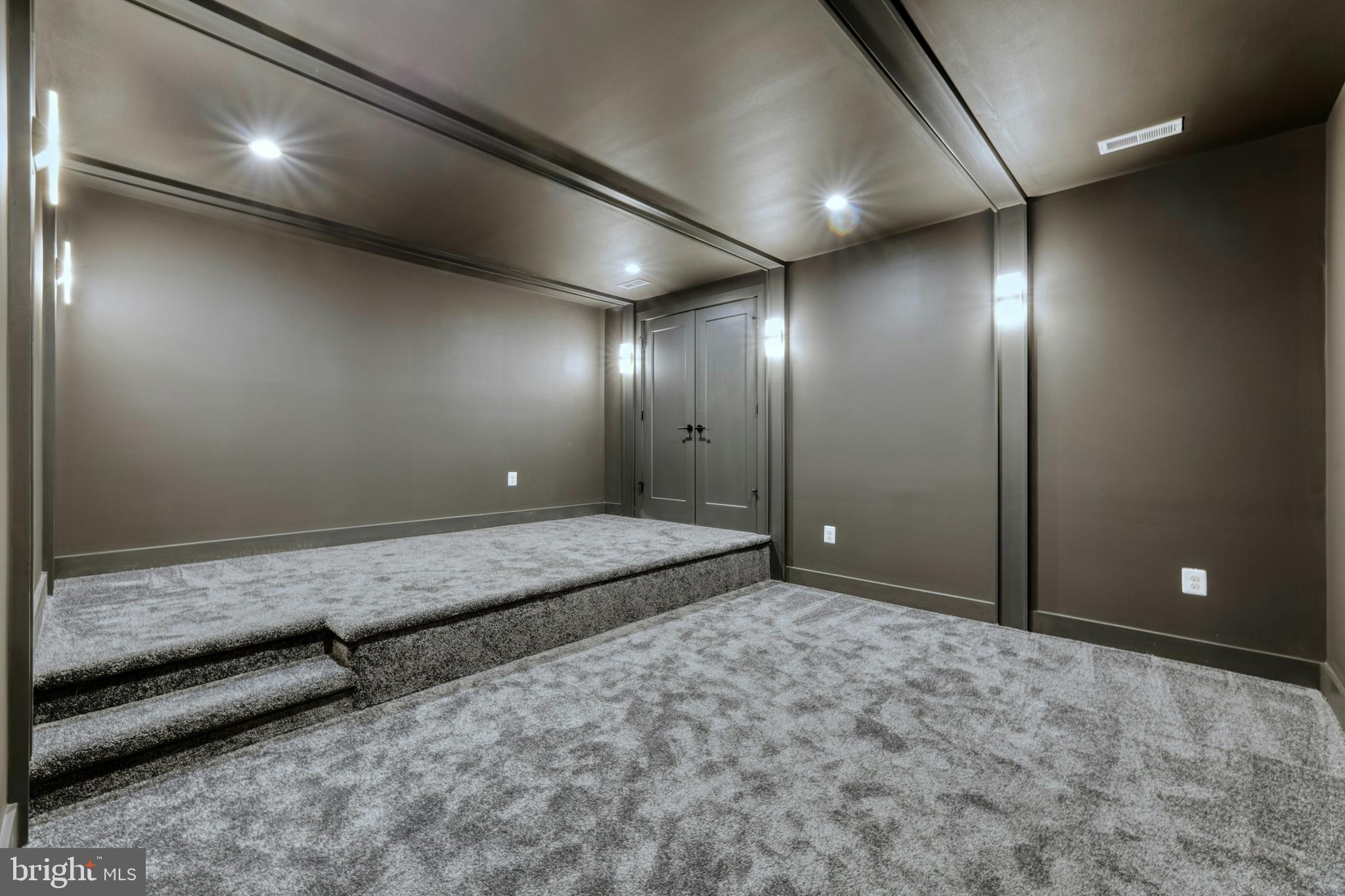 SYCAMORE GARDENS - Residential