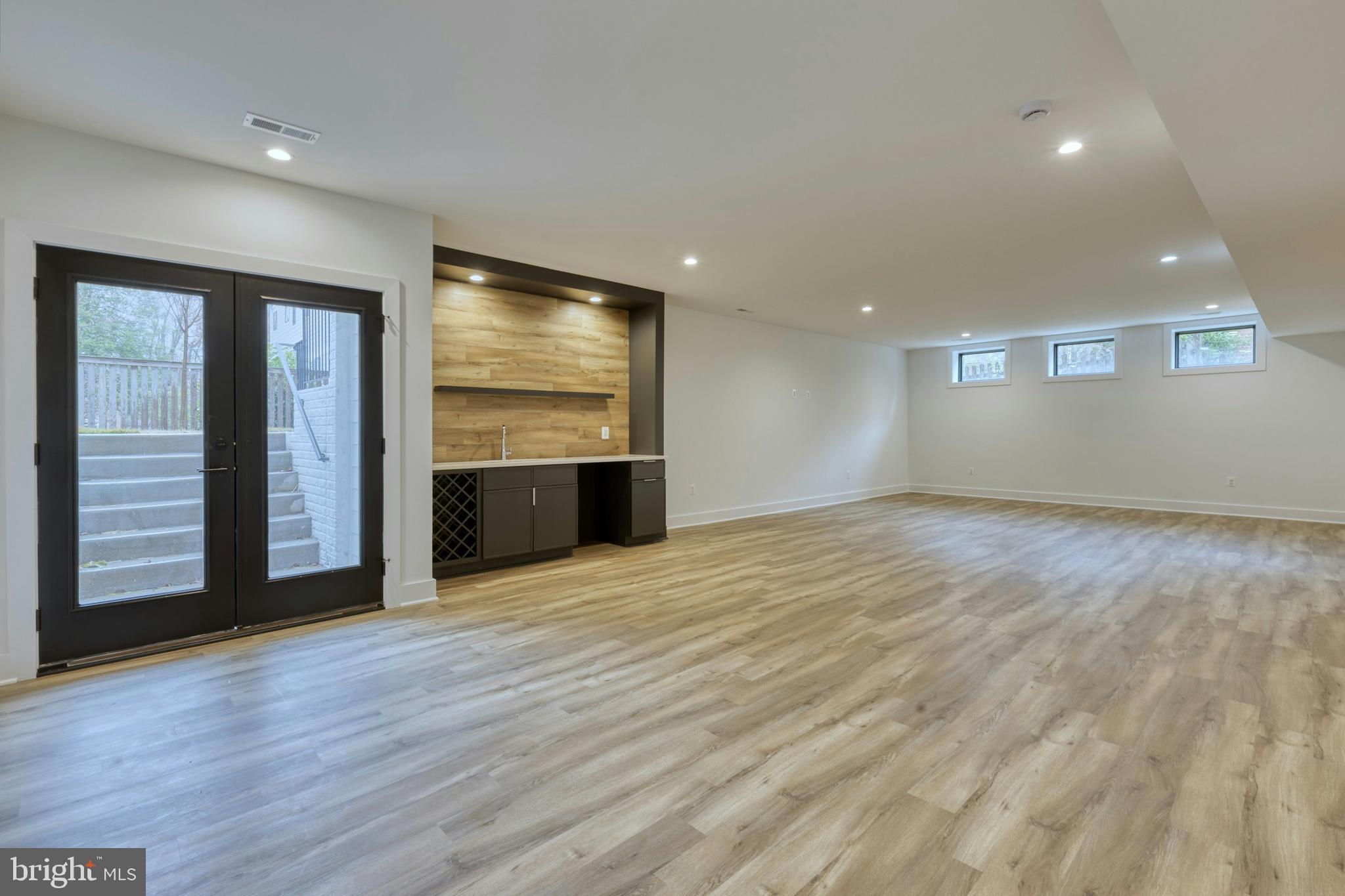 SYCAMORE GARDENS - Residential