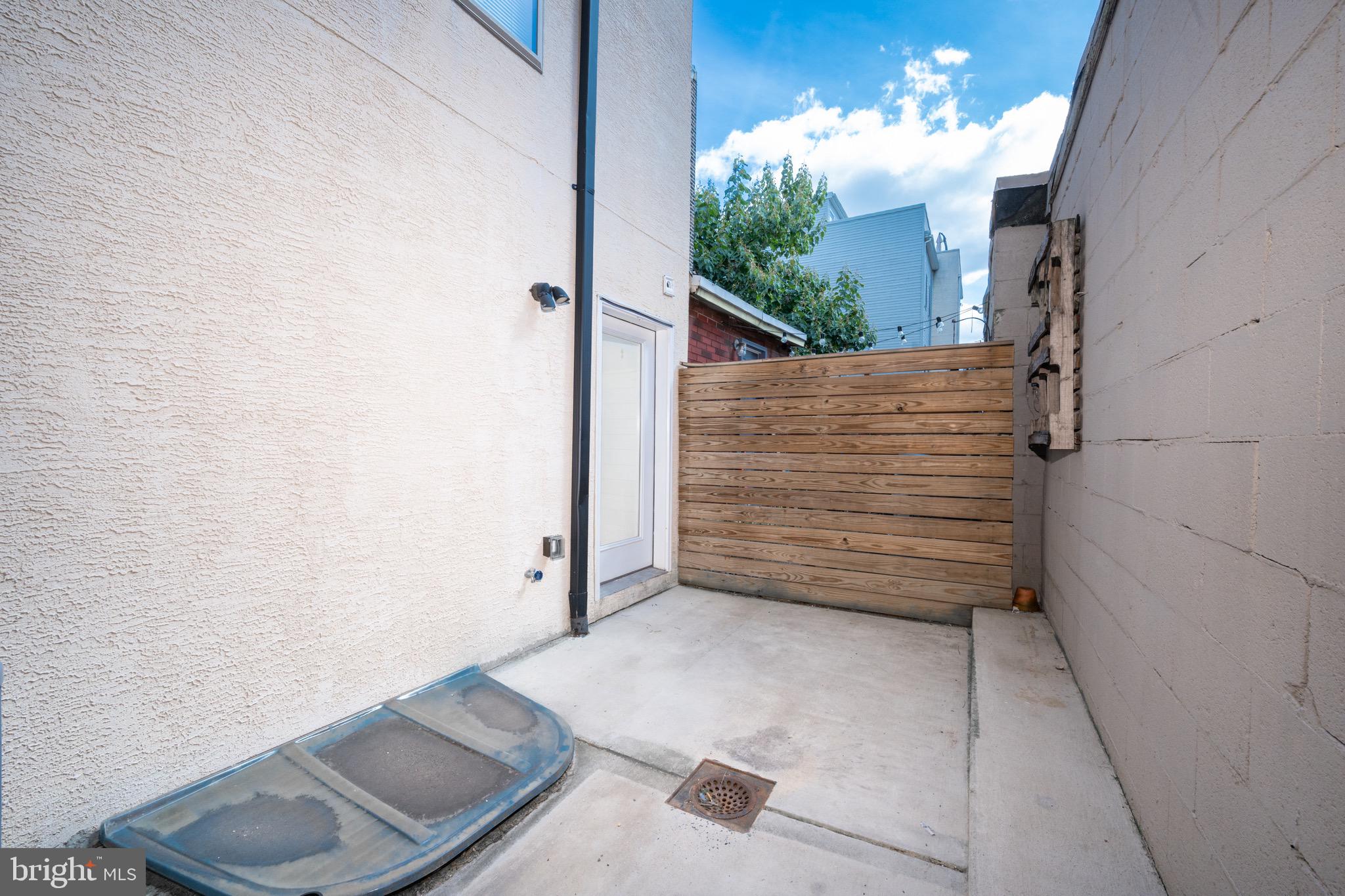 FISHTOWN - Residential Lease