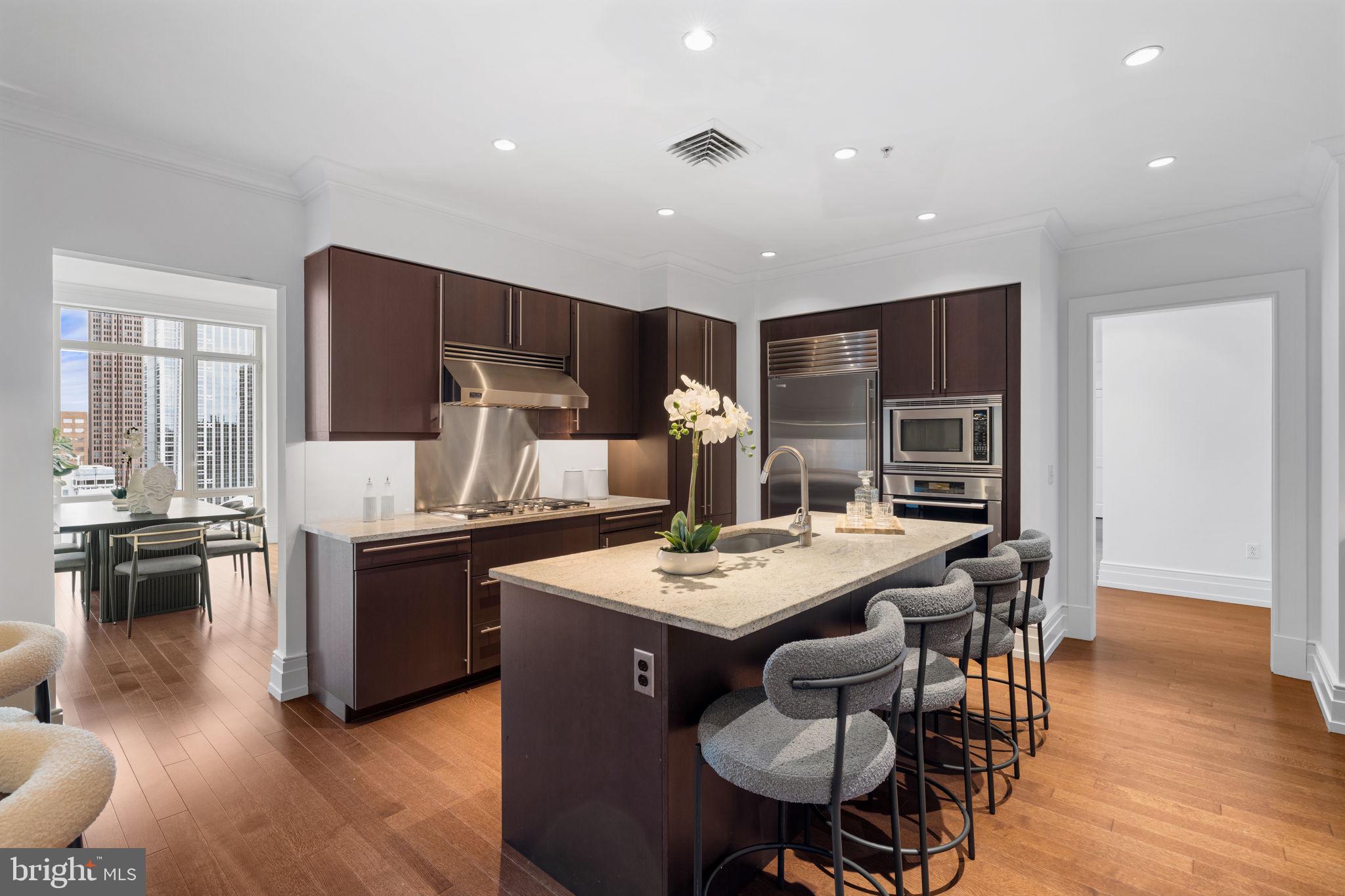 RITTENHOUSE SQUARE - Residential