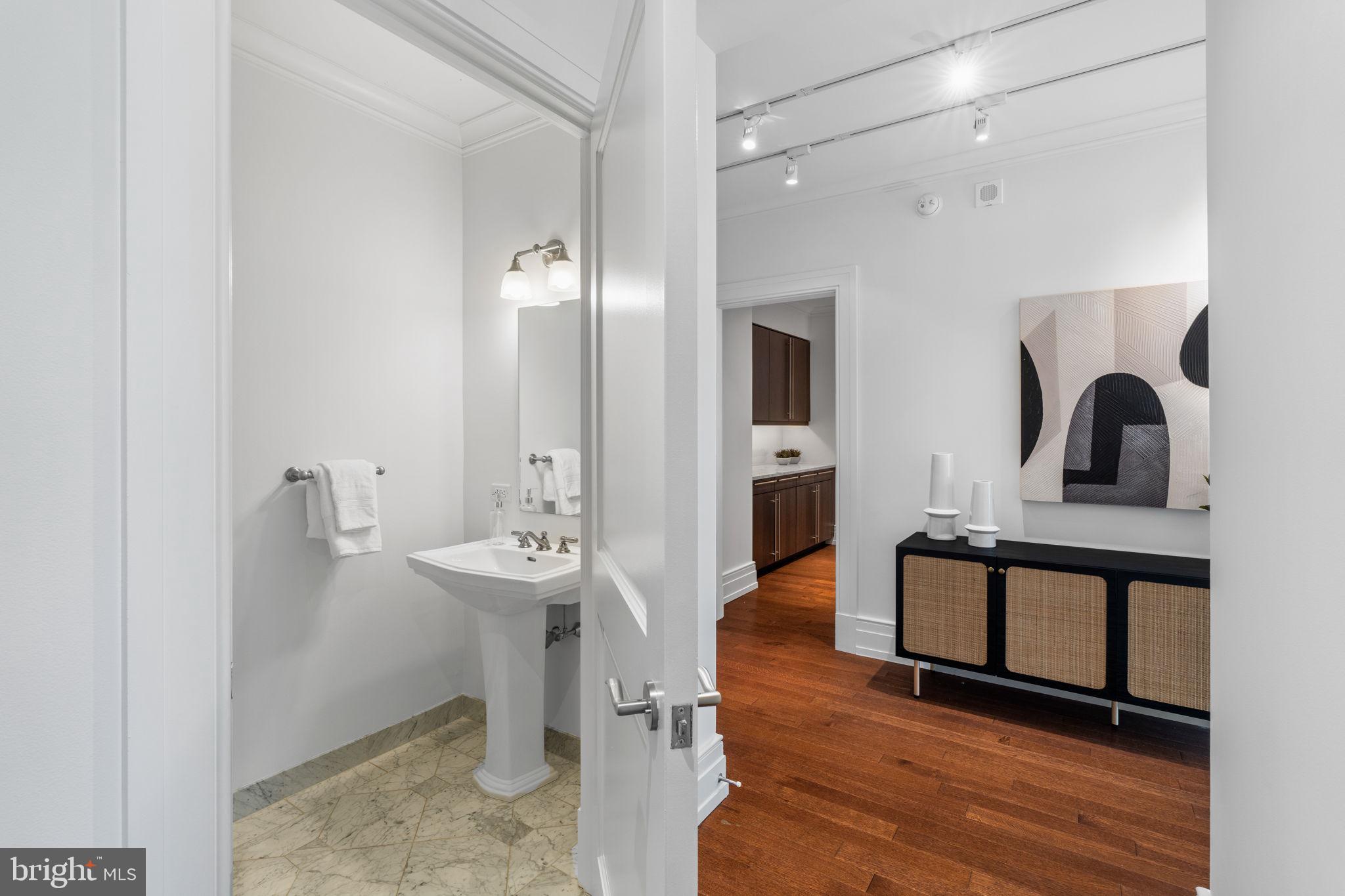 RITTENHOUSE SQUARE - Residential