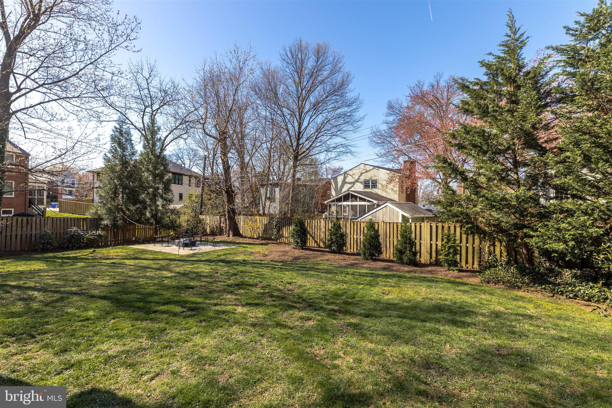 TARA - LEEWAY HEIGHTS - Residential