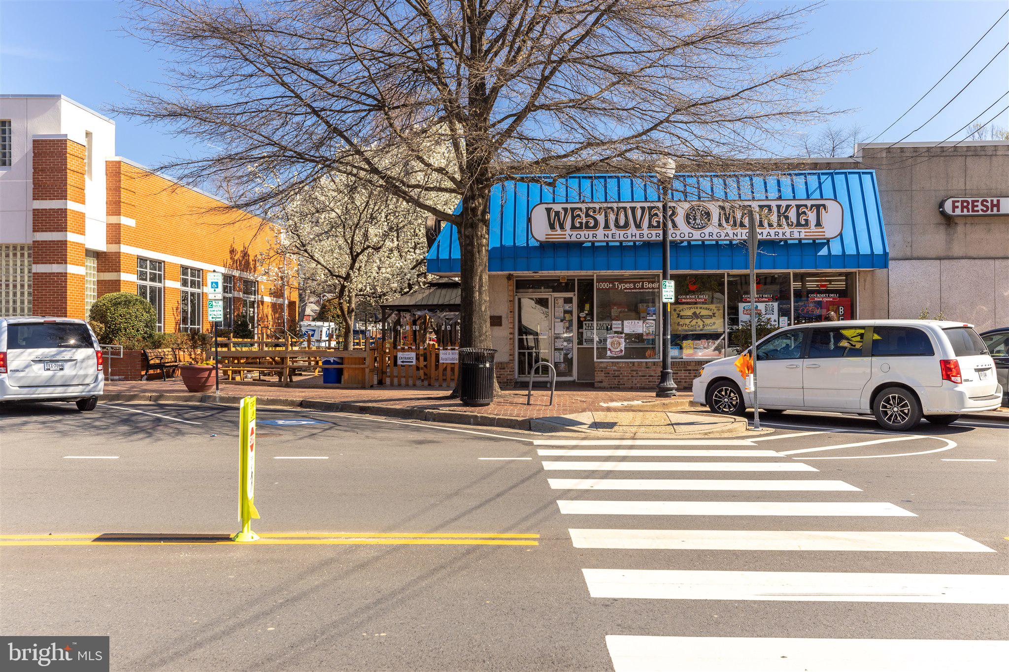 TARA - LEEWAY HEIGHTS - Residential