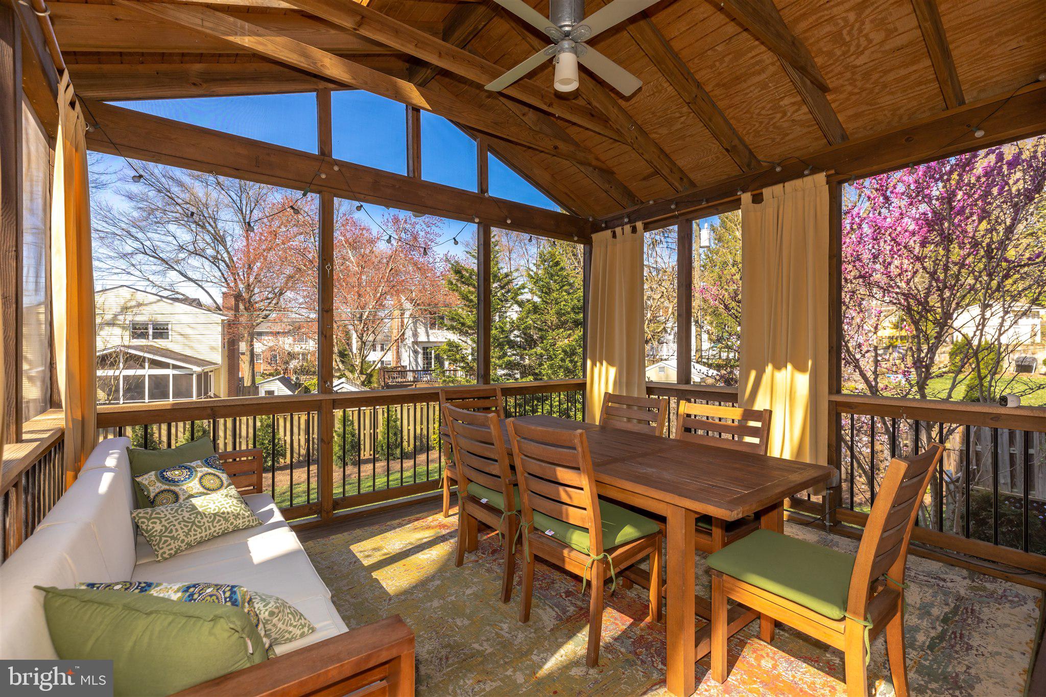 TARA - LEEWAY HEIGHTS - Residential