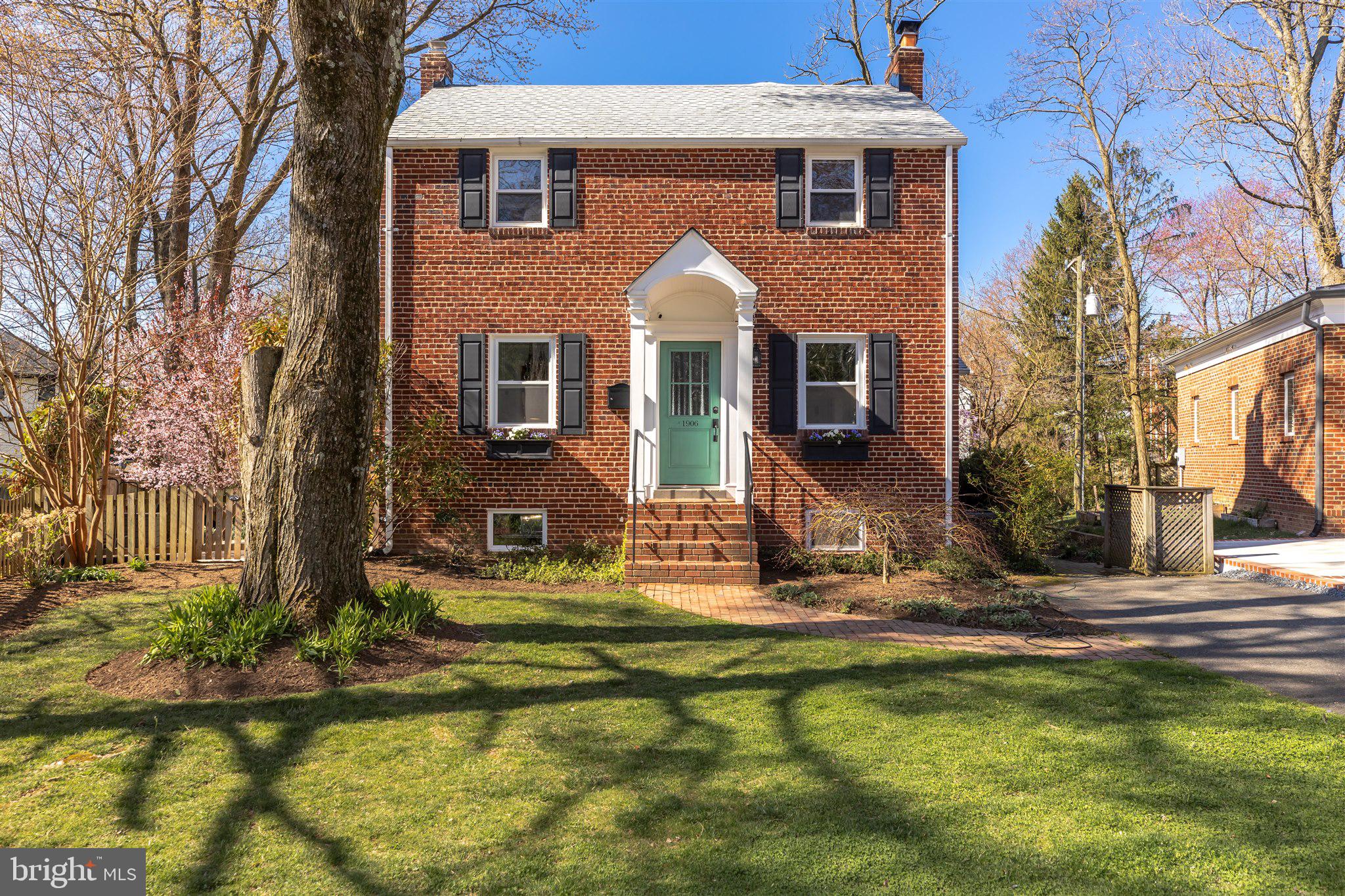 TARA - LEEWAY HEIGHTS - Residential