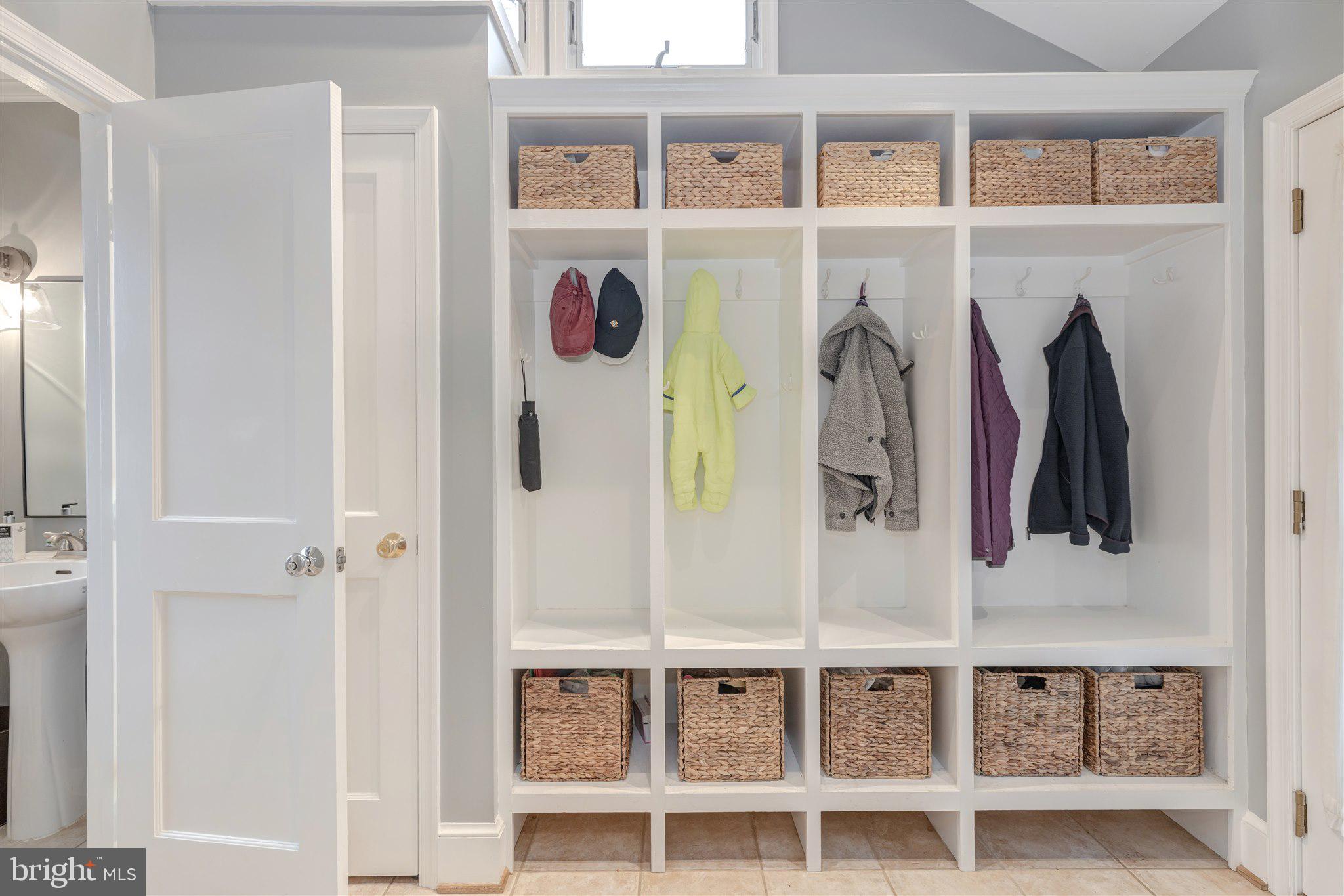 TARA - LEEWAY HEIGHTS - Residential