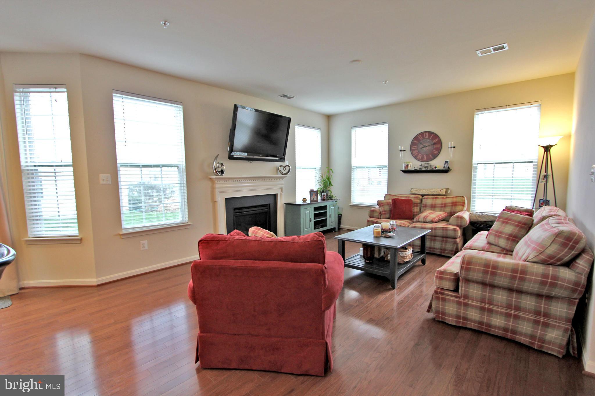 WOODLAND PARK - Residential Lease