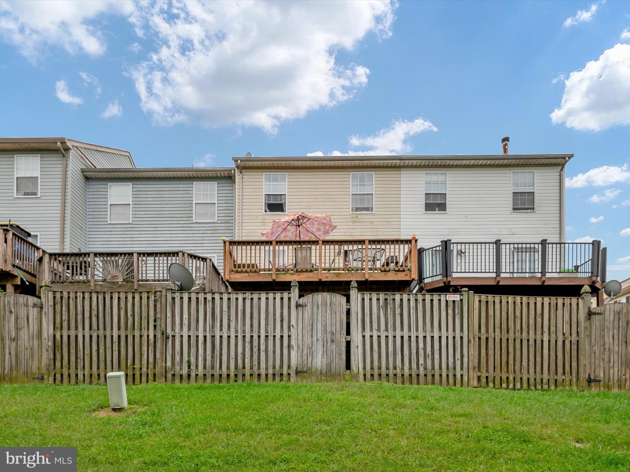 REGENCY TOWNS - Residential