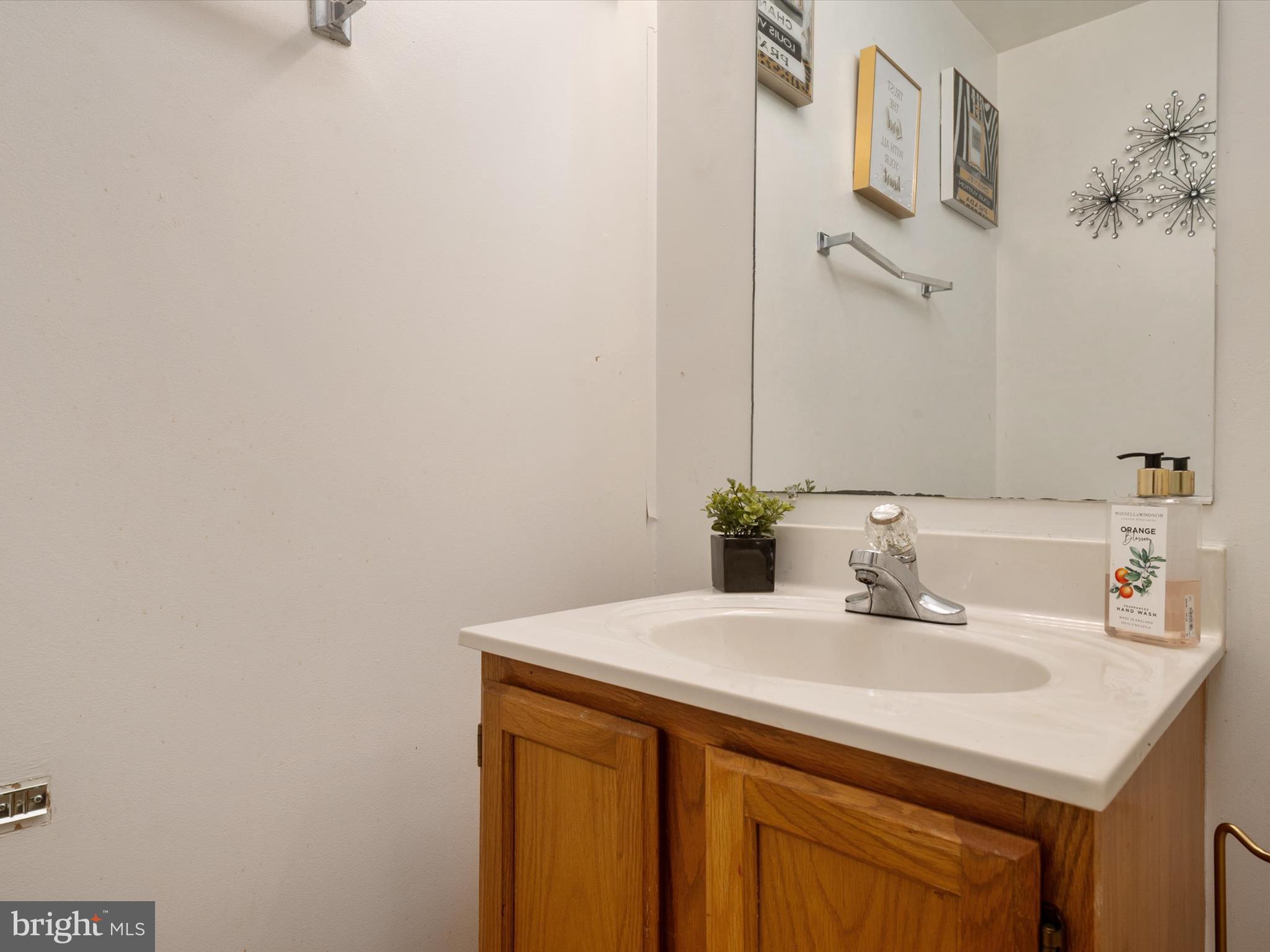 REGENCY TOWNS - Residential