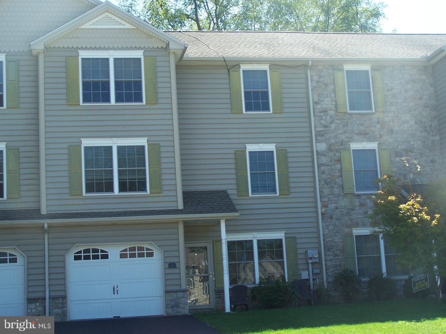 WESTWOODS ON LOUTHER - Residential