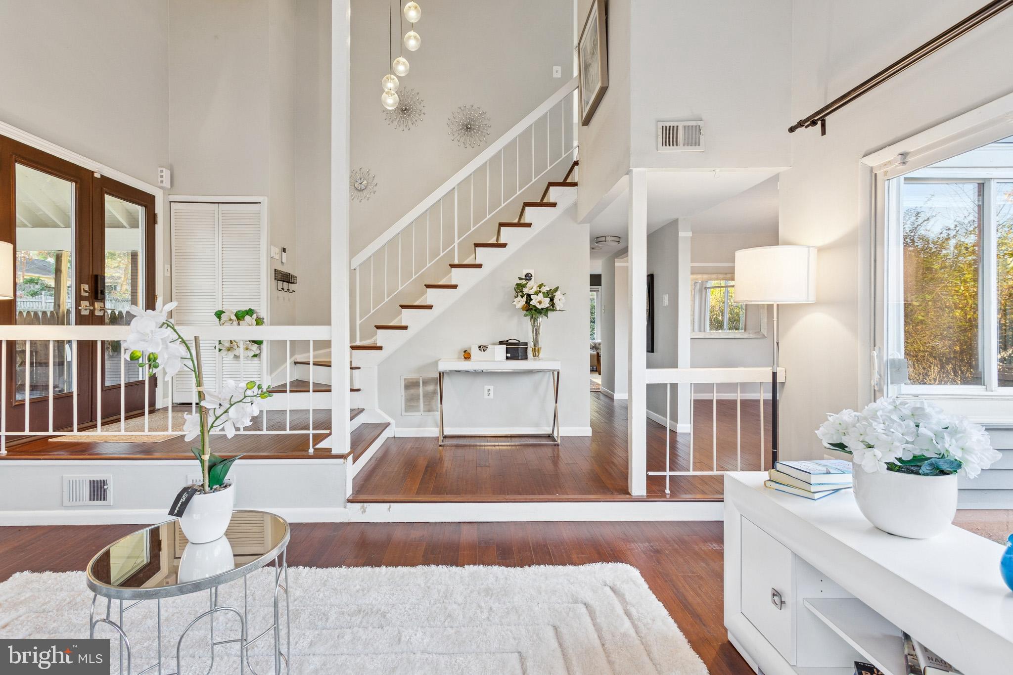 SUGARLAND RUN - Residential