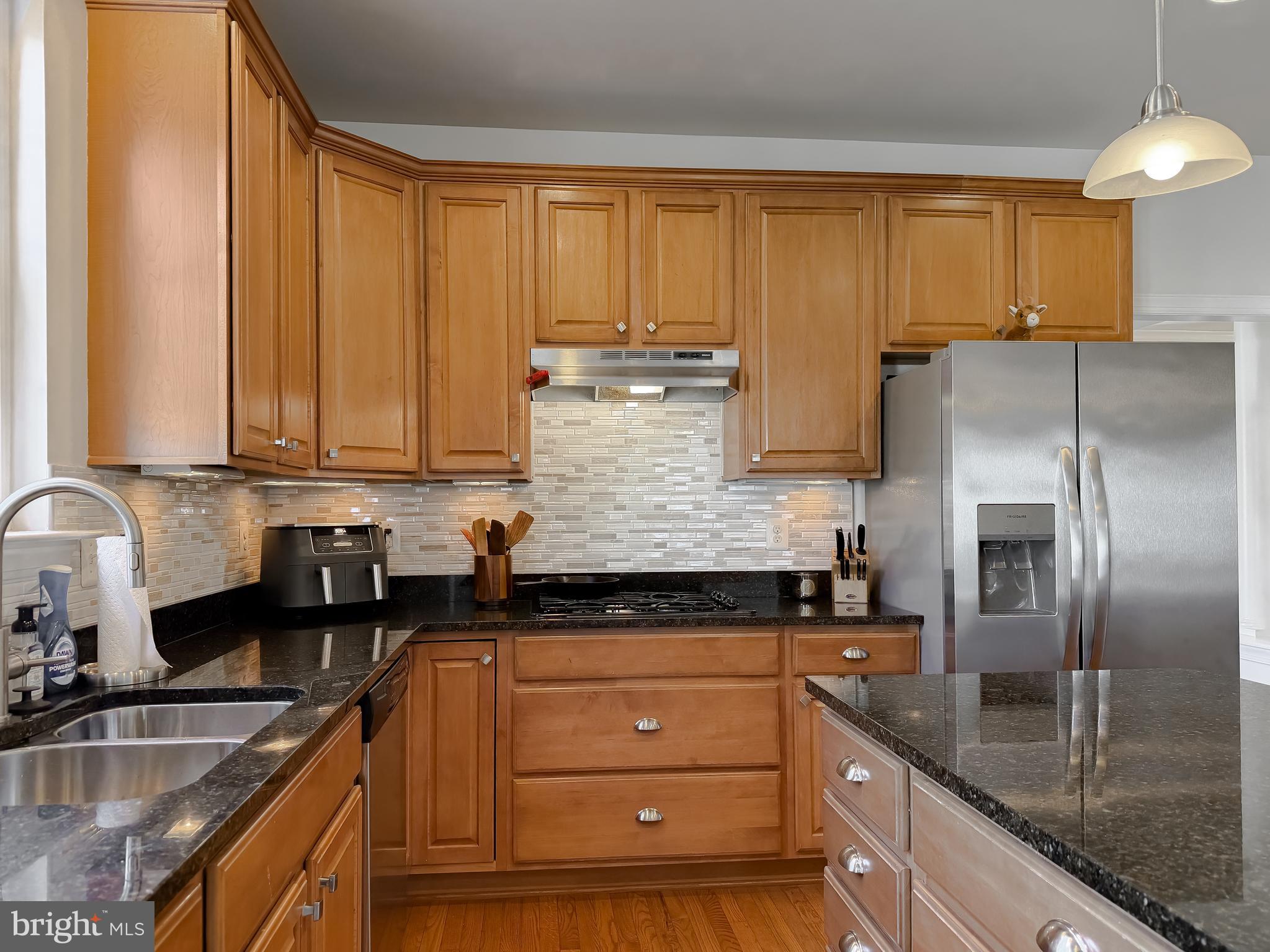 LEONARDS GRANT - Residential