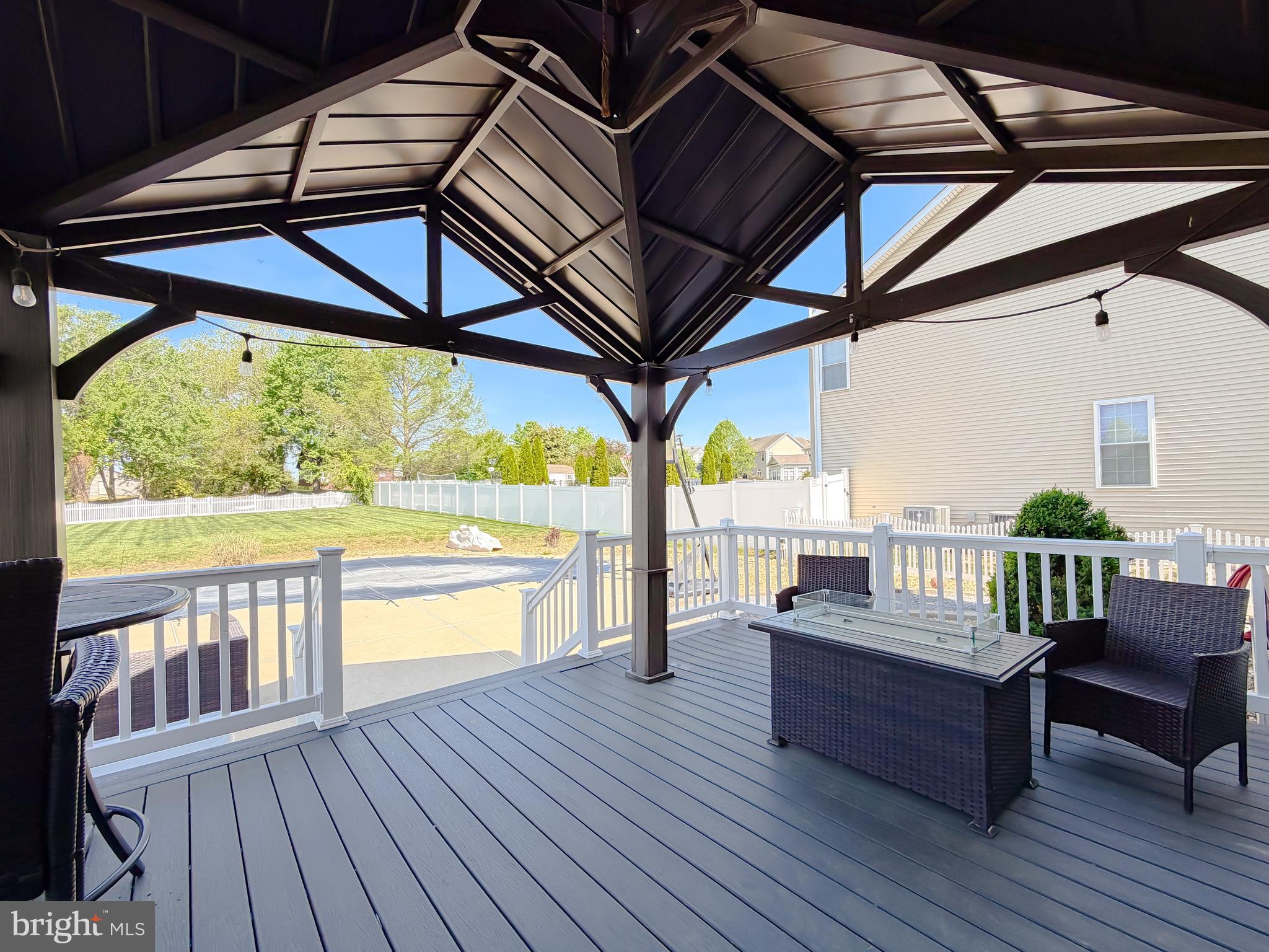 LEONARDS GRANT - Residential