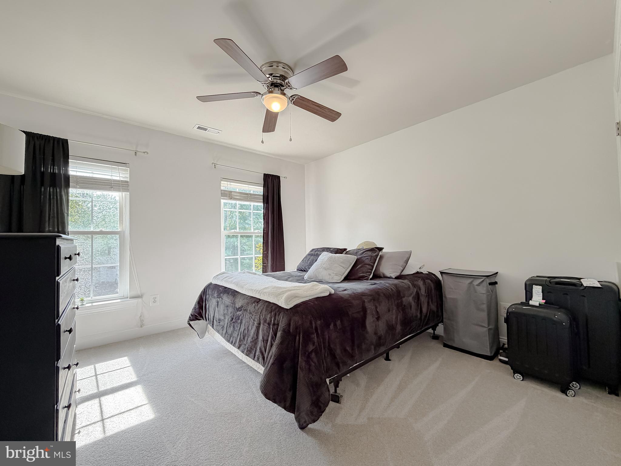 LEONARDS GRANT - Residential