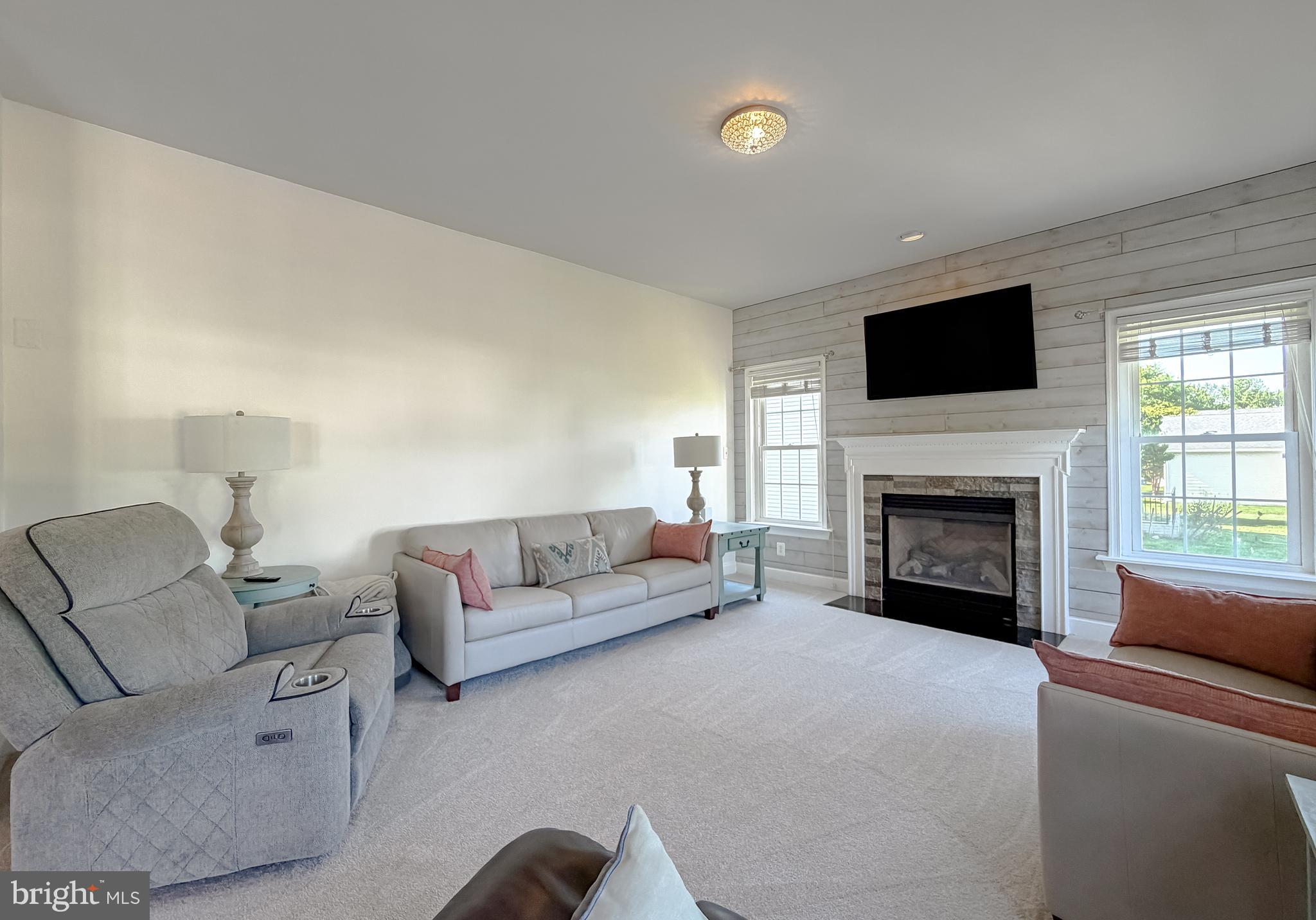 LEONARDS GRANT - Residential