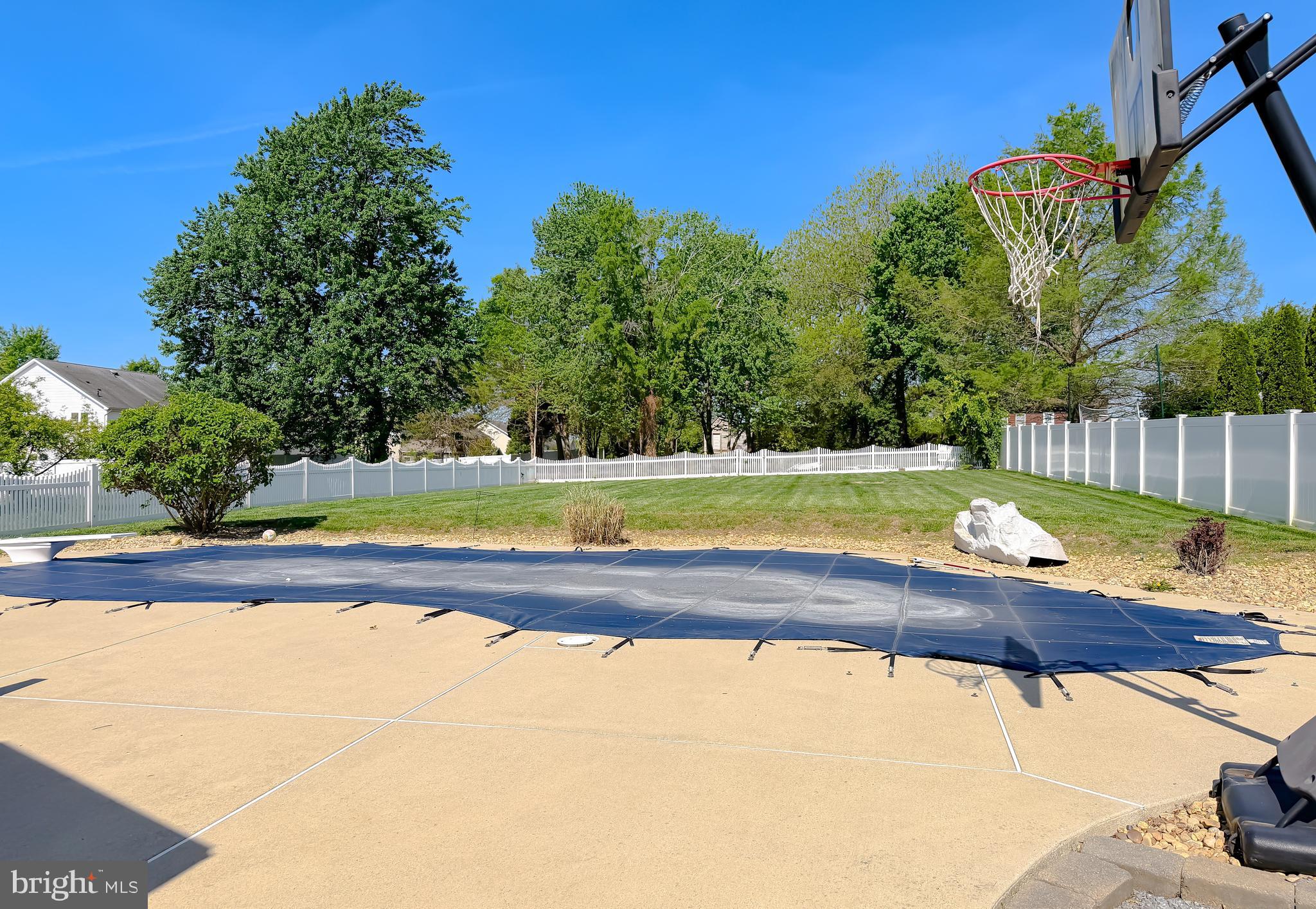 LEONARDS GRANT - Residential