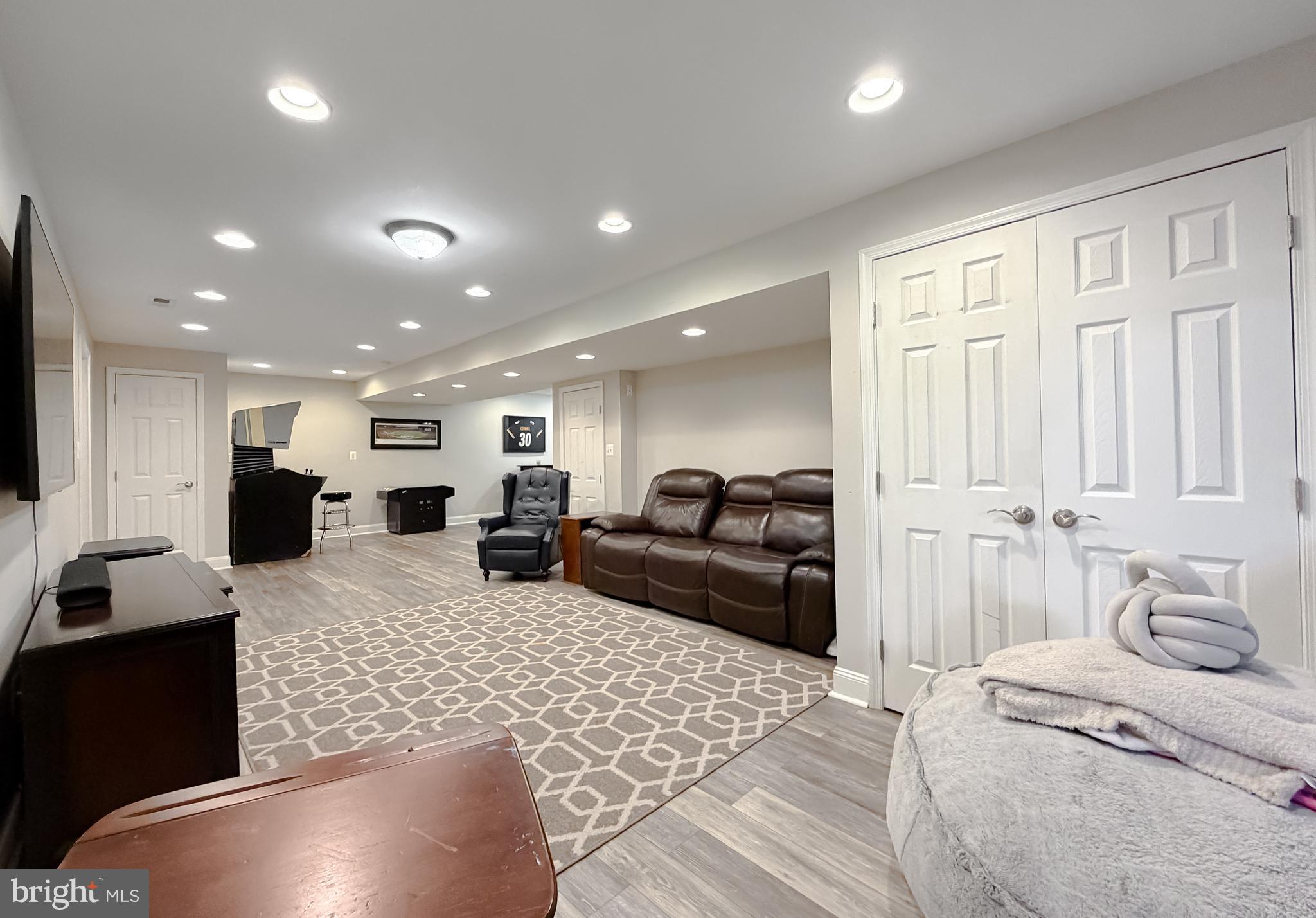 LEONARDS GRANT - Residential