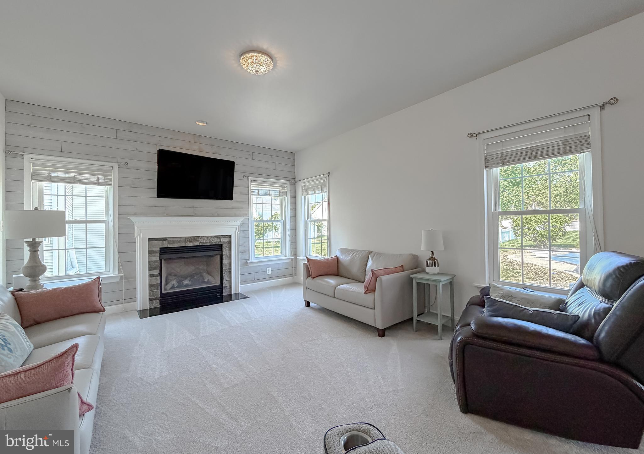 LEONARDS GRANT - Residential