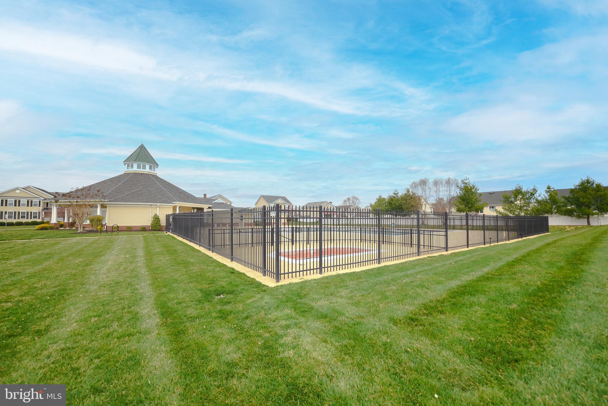 LEONARDS GRANT - Residential