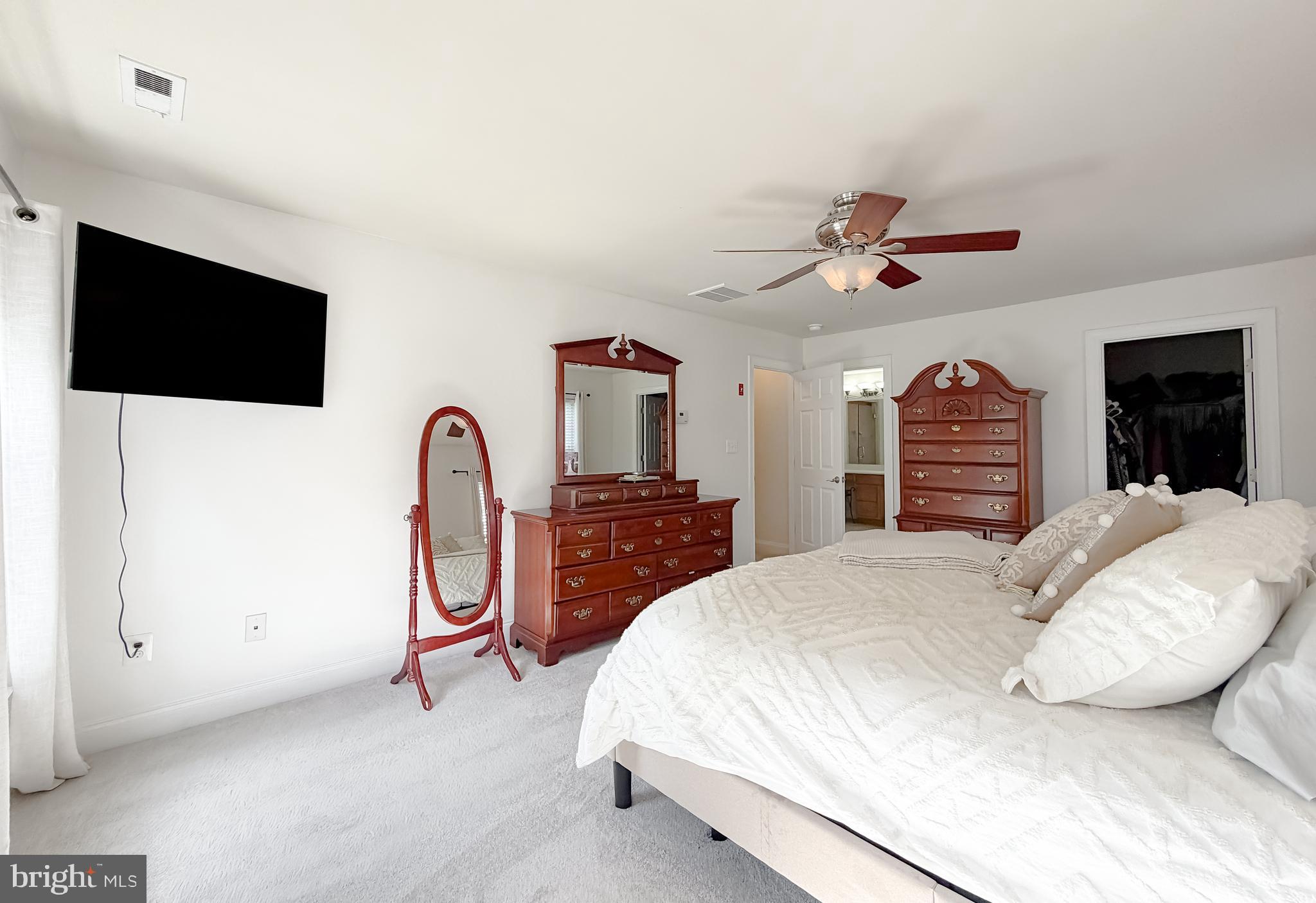 LEONARDS GRANT - Residential