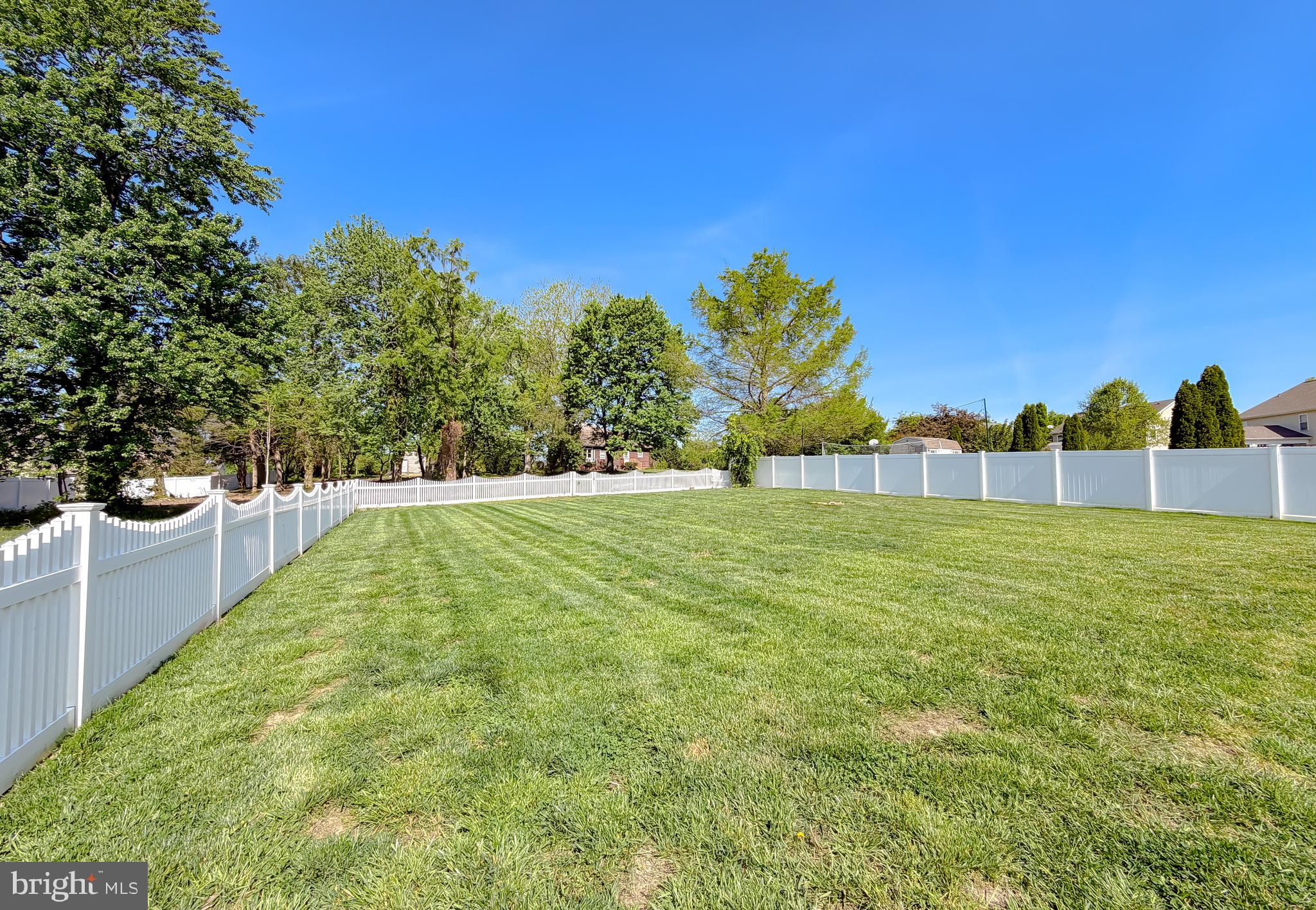 LEONARDS GRANT - Residential