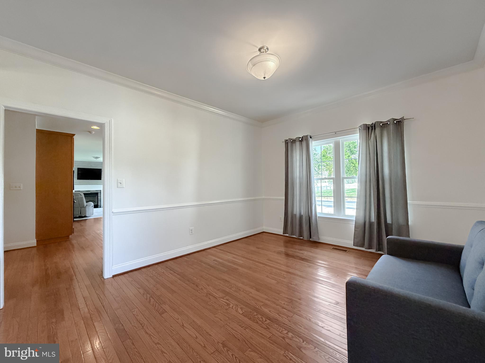 LEONARDS GRANT - Residential