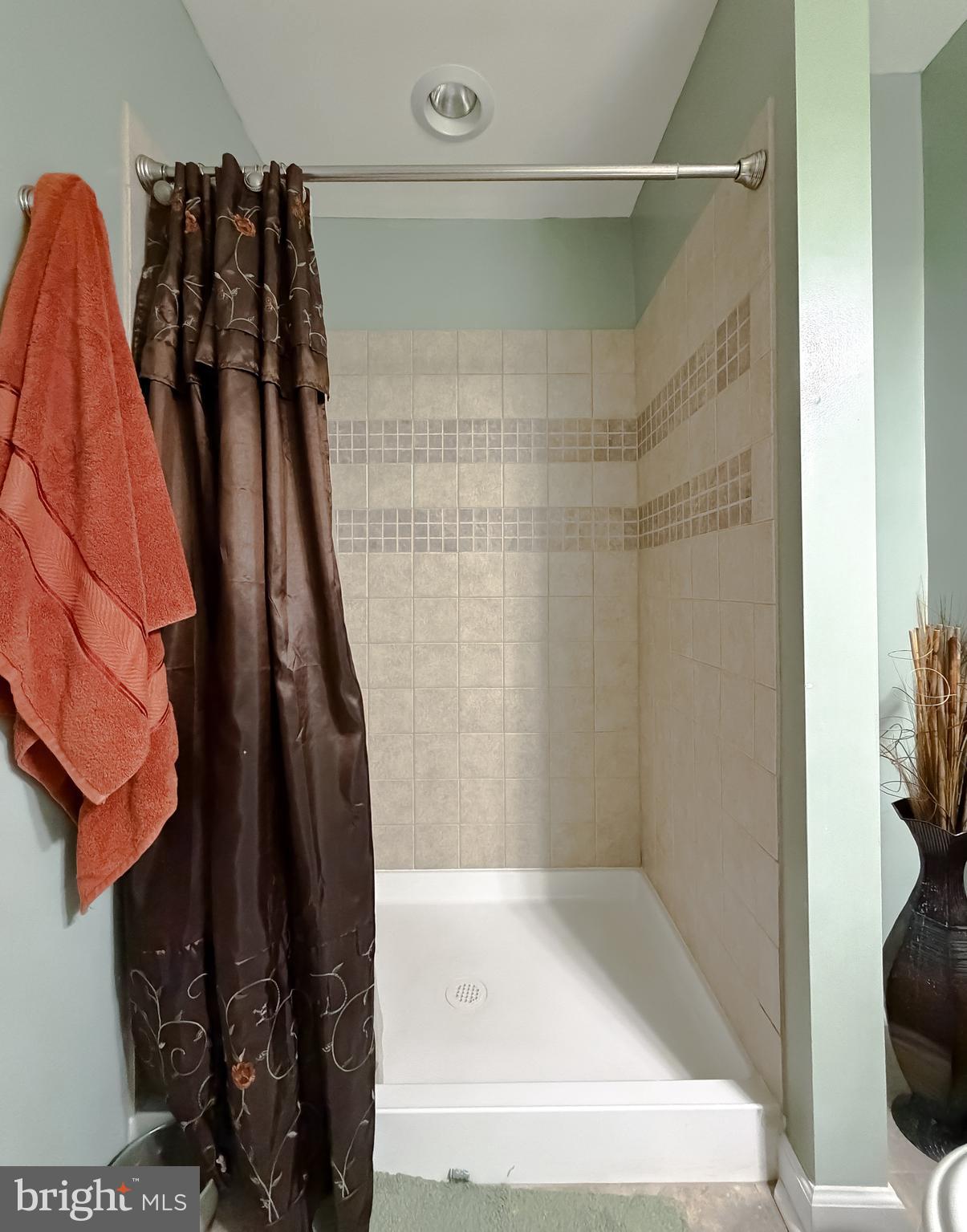 LEONARDS GRANT - Residential