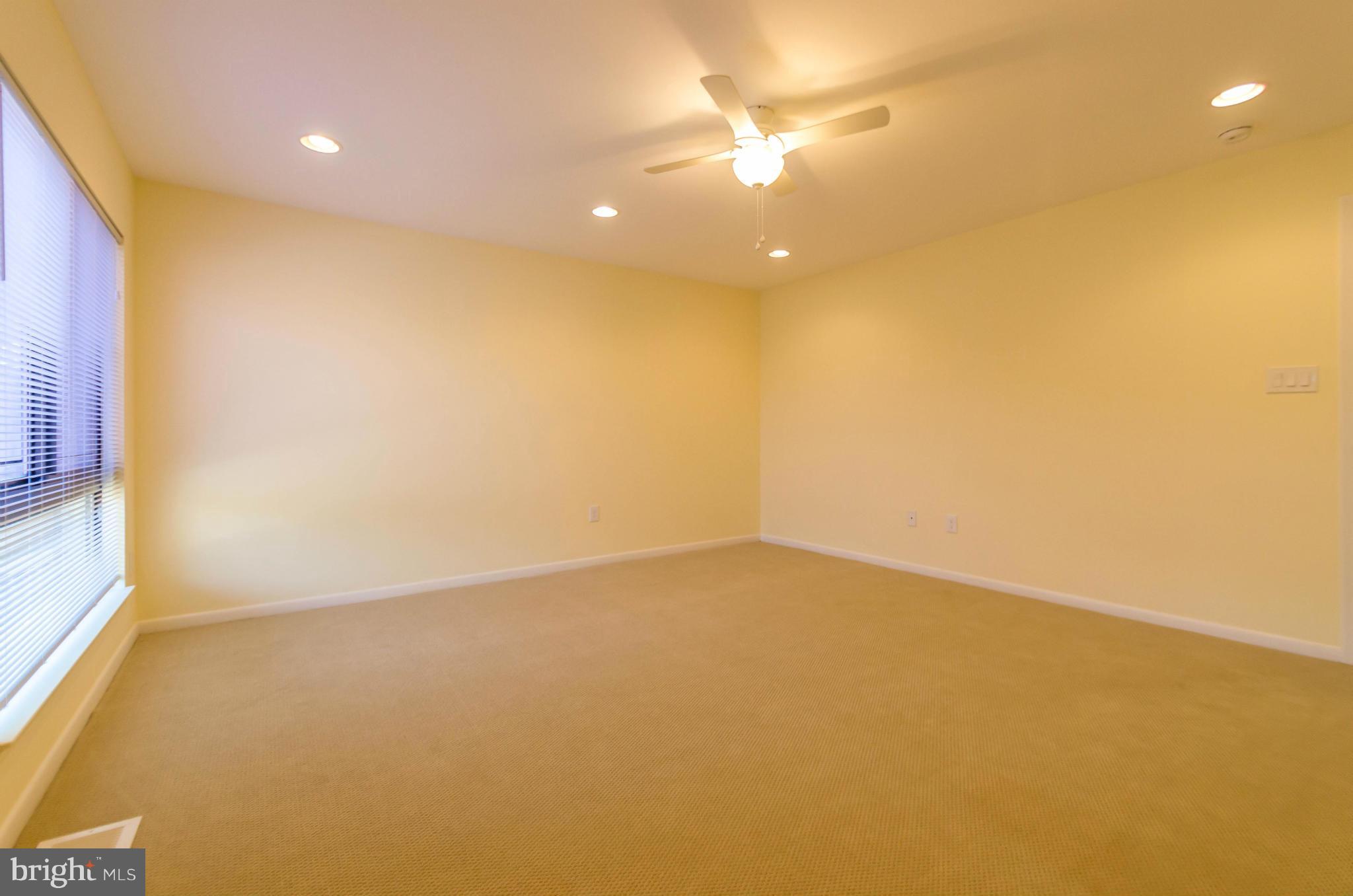 ANNEN WOODS - Residential