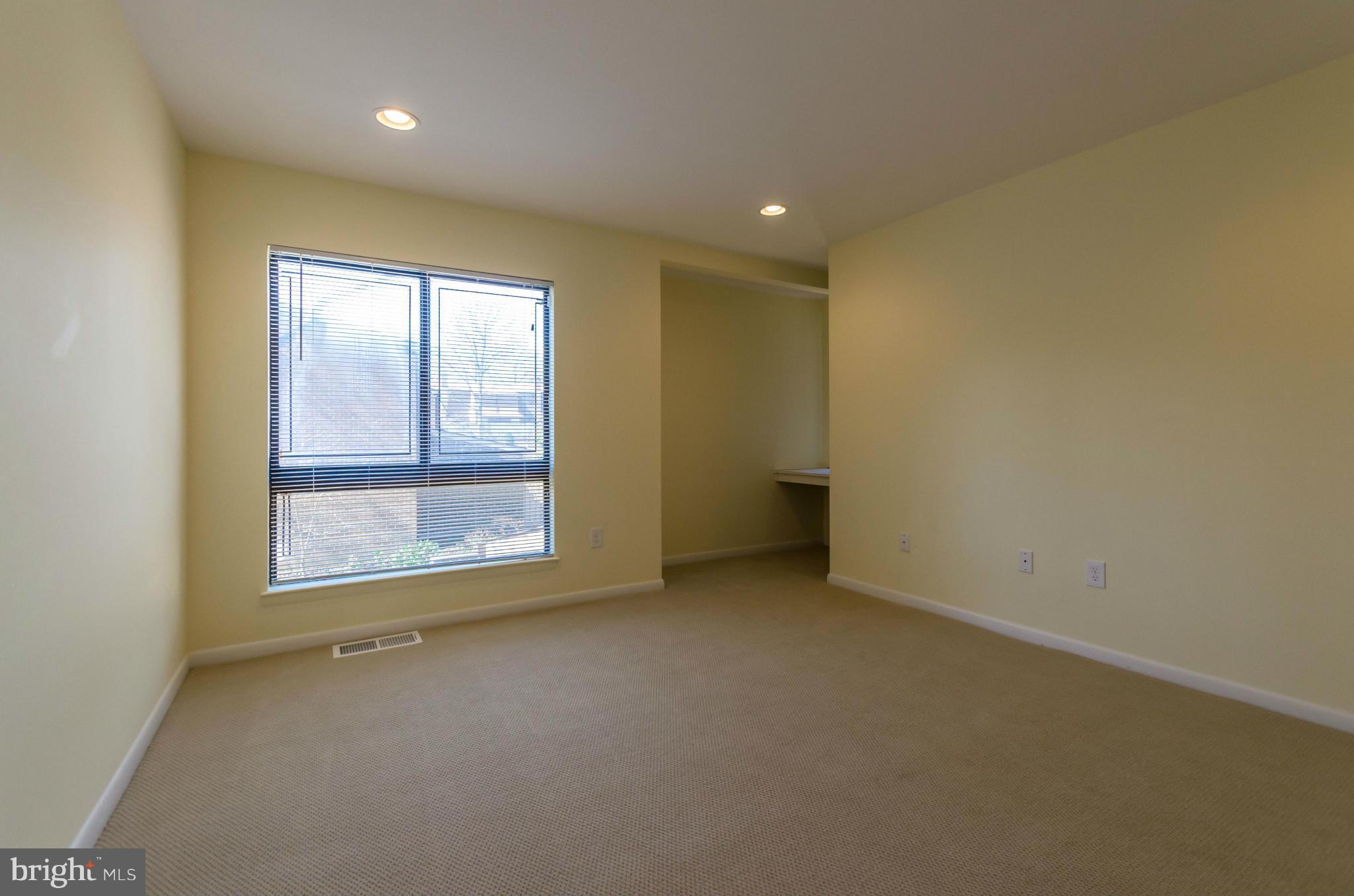 ANNEN WOODS - Residential